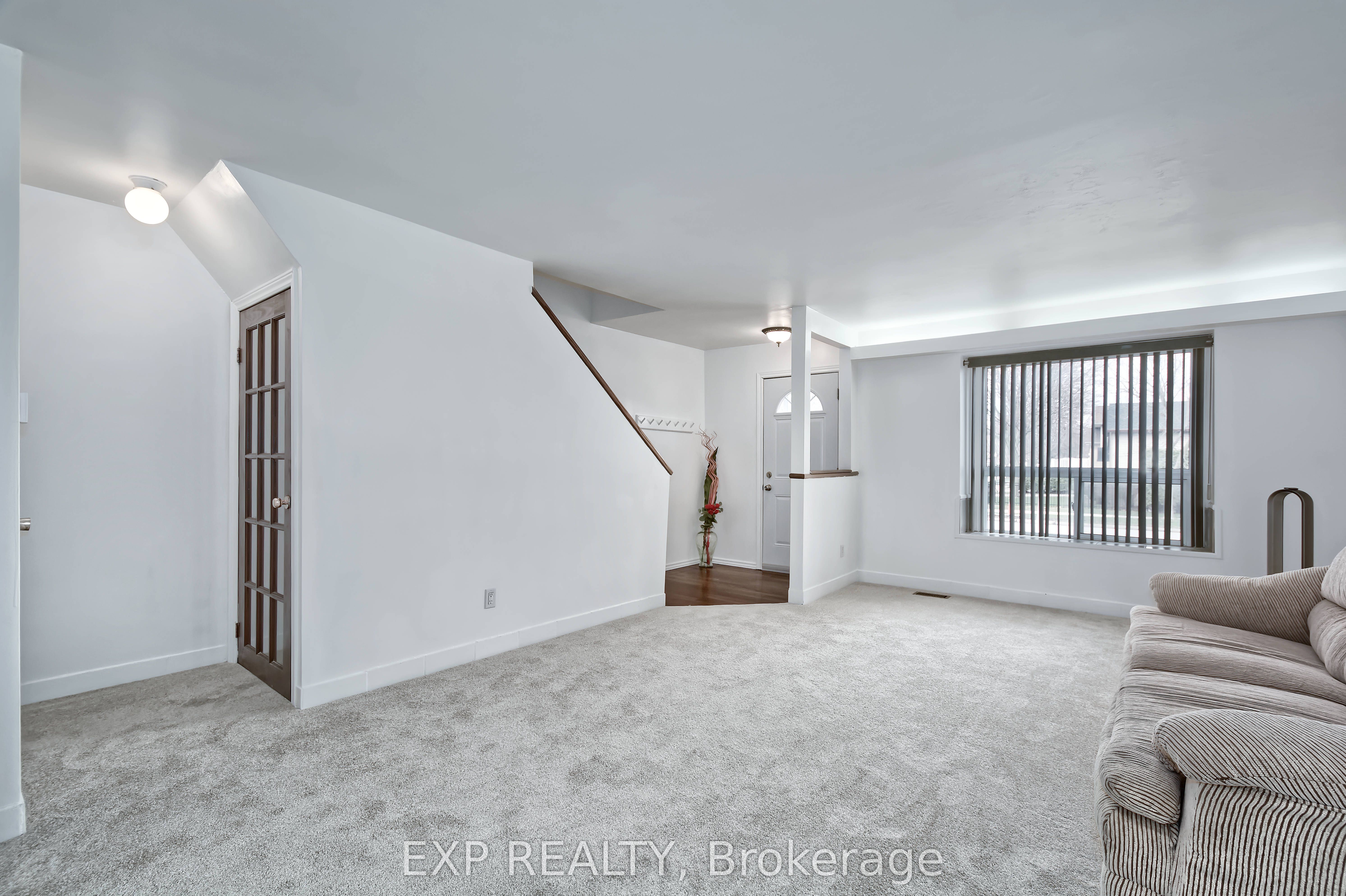 1430 Jalna Boulevard 38 Property Photo 7