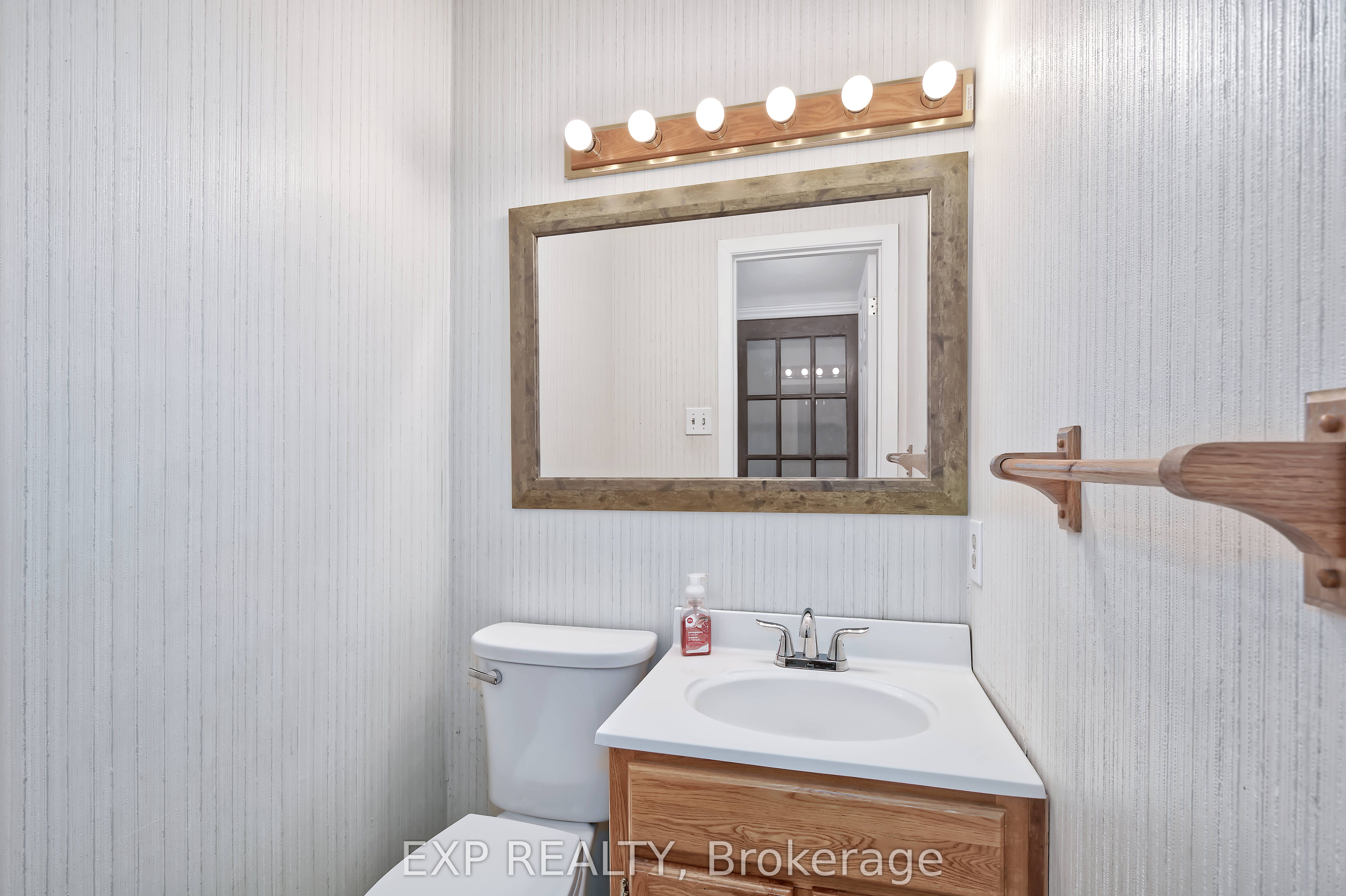 1430 Jalna Boulevard 38 Property Photo 10