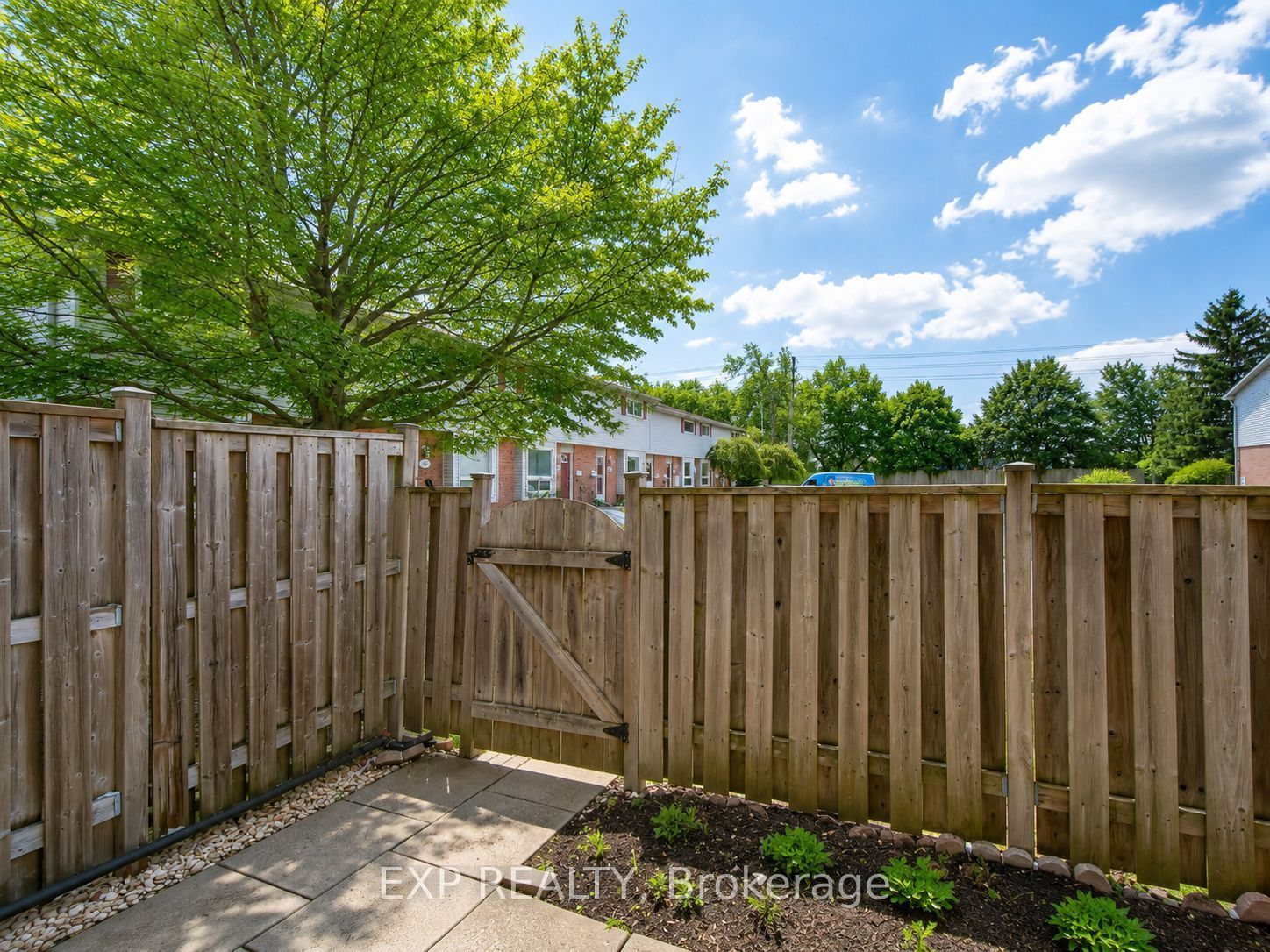 1430 Jalna Boulevard 38 Property Photo 33