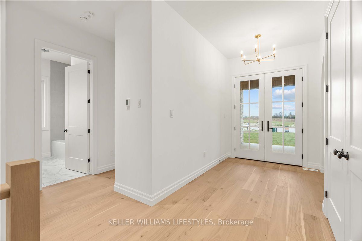 126 Fraser Crescent Property Photo 10