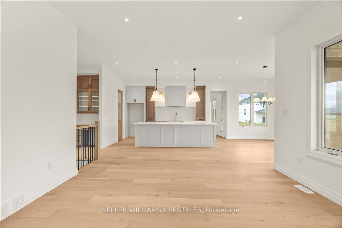 126 Fraser Crescent Property Photo 22
