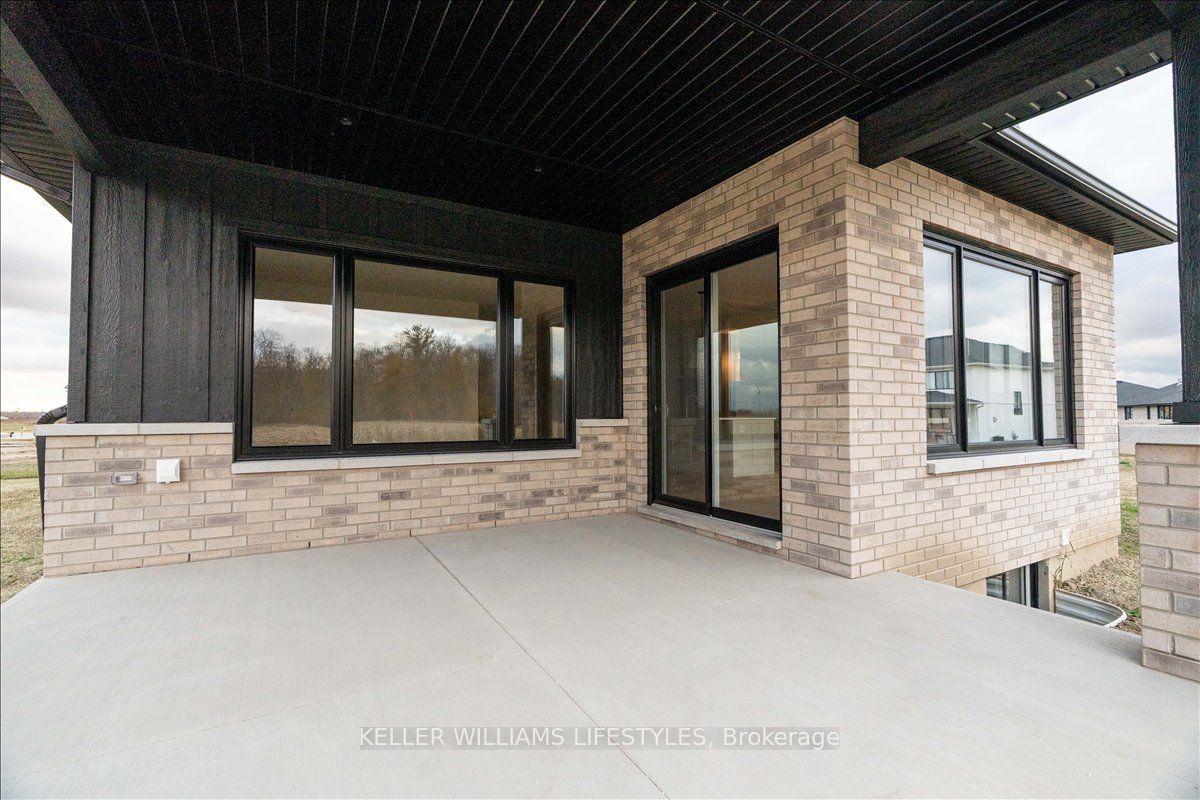126 Fraser Crescent Property Photo 41