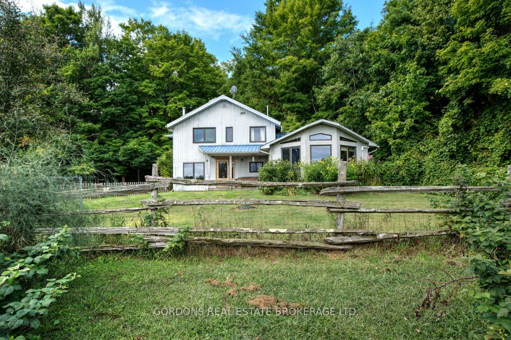 1084 Moon Road Property Photo 1
