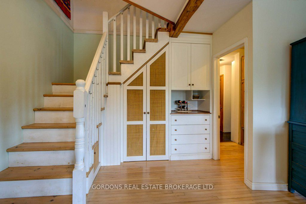 1084 Moon Road Property Photo 8