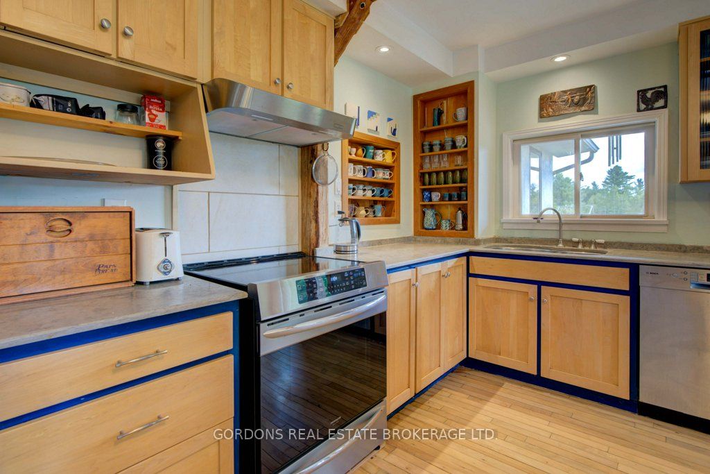 1084 Moon Road Property Photo 14