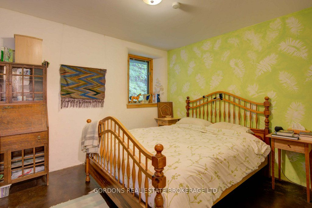 1084 Moon Road Property Photo 17