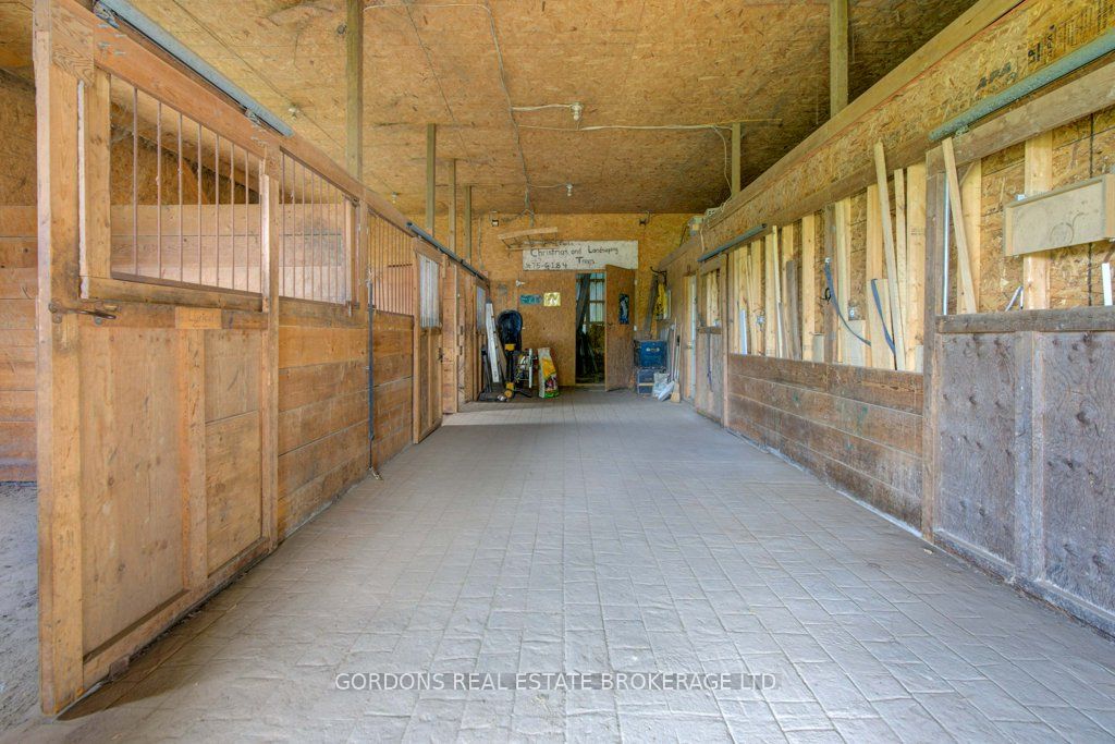 1084 Moon Road Property Photo 37