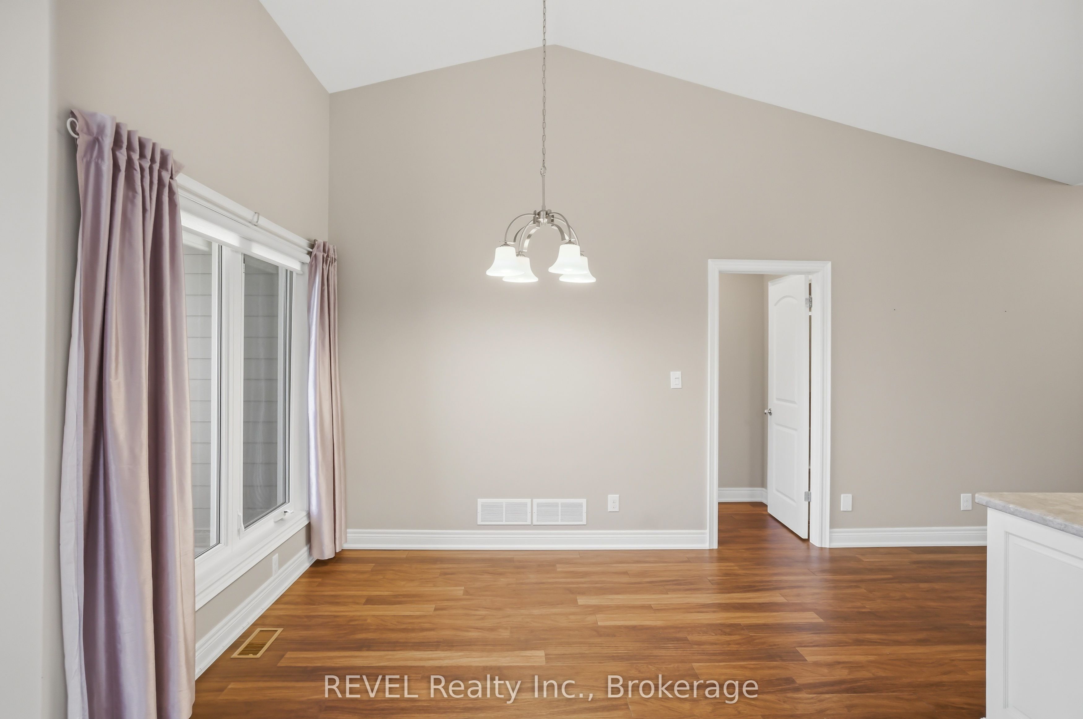 20 Crimson Drive Property Photo 18