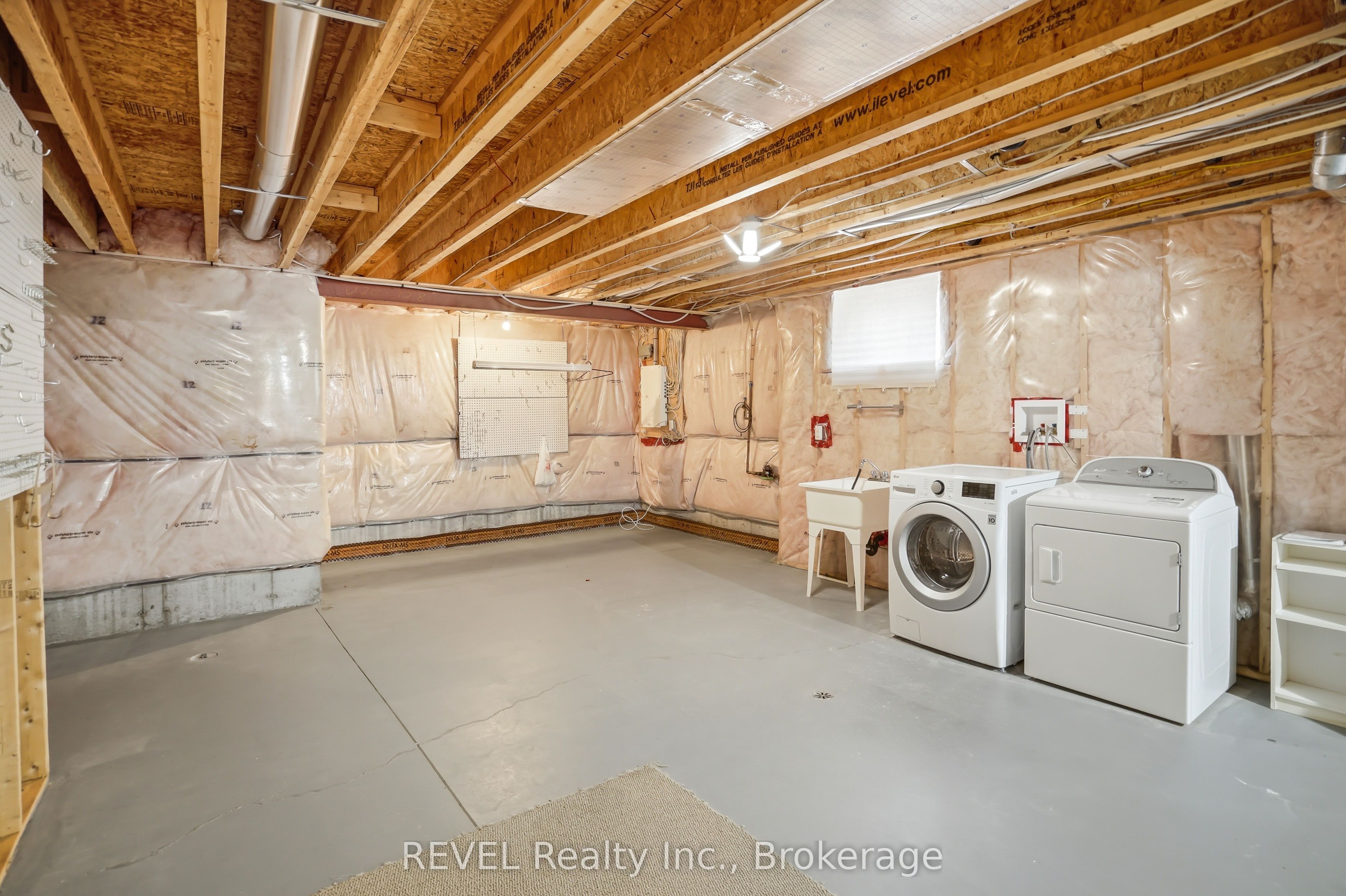 20 Crimson Drive Property Photo 32
