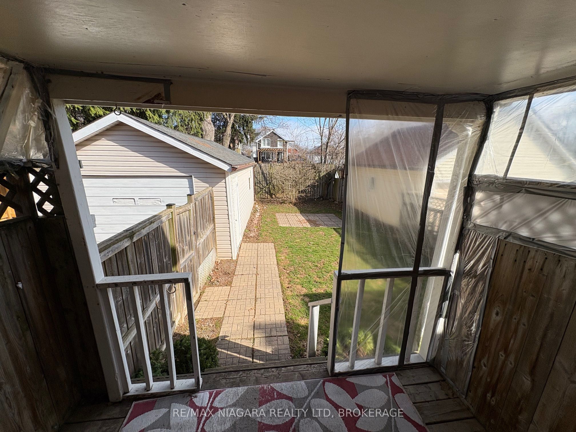5371 Huron Street Property Photo 12