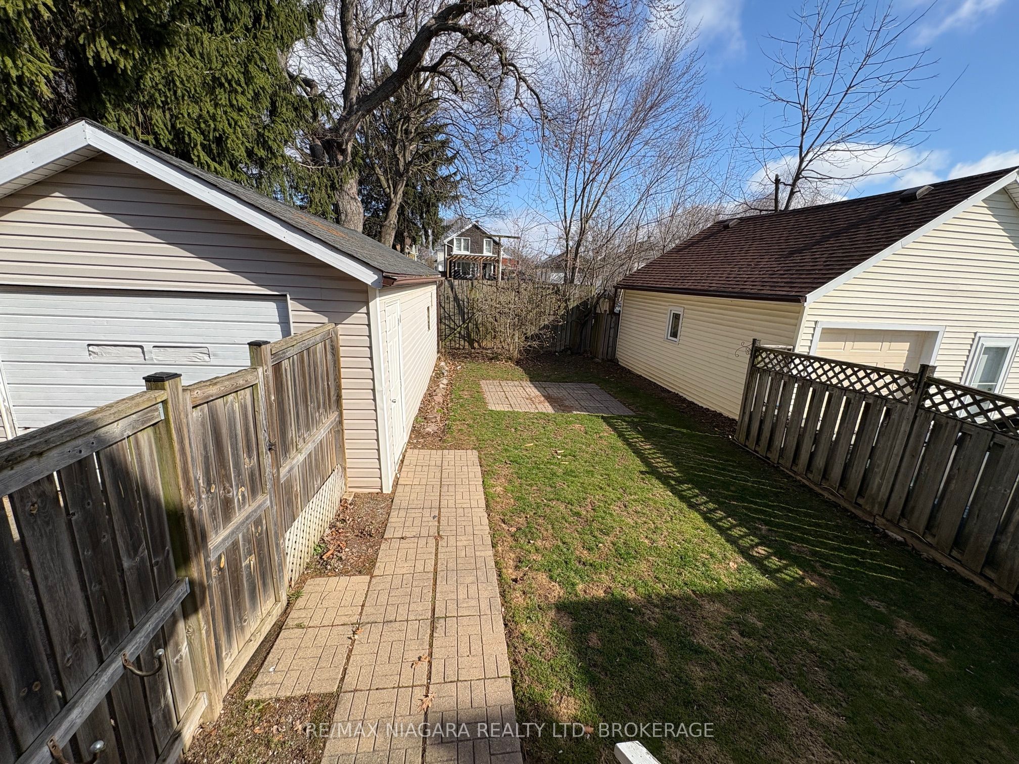5371 Huron Street Property Photo 15