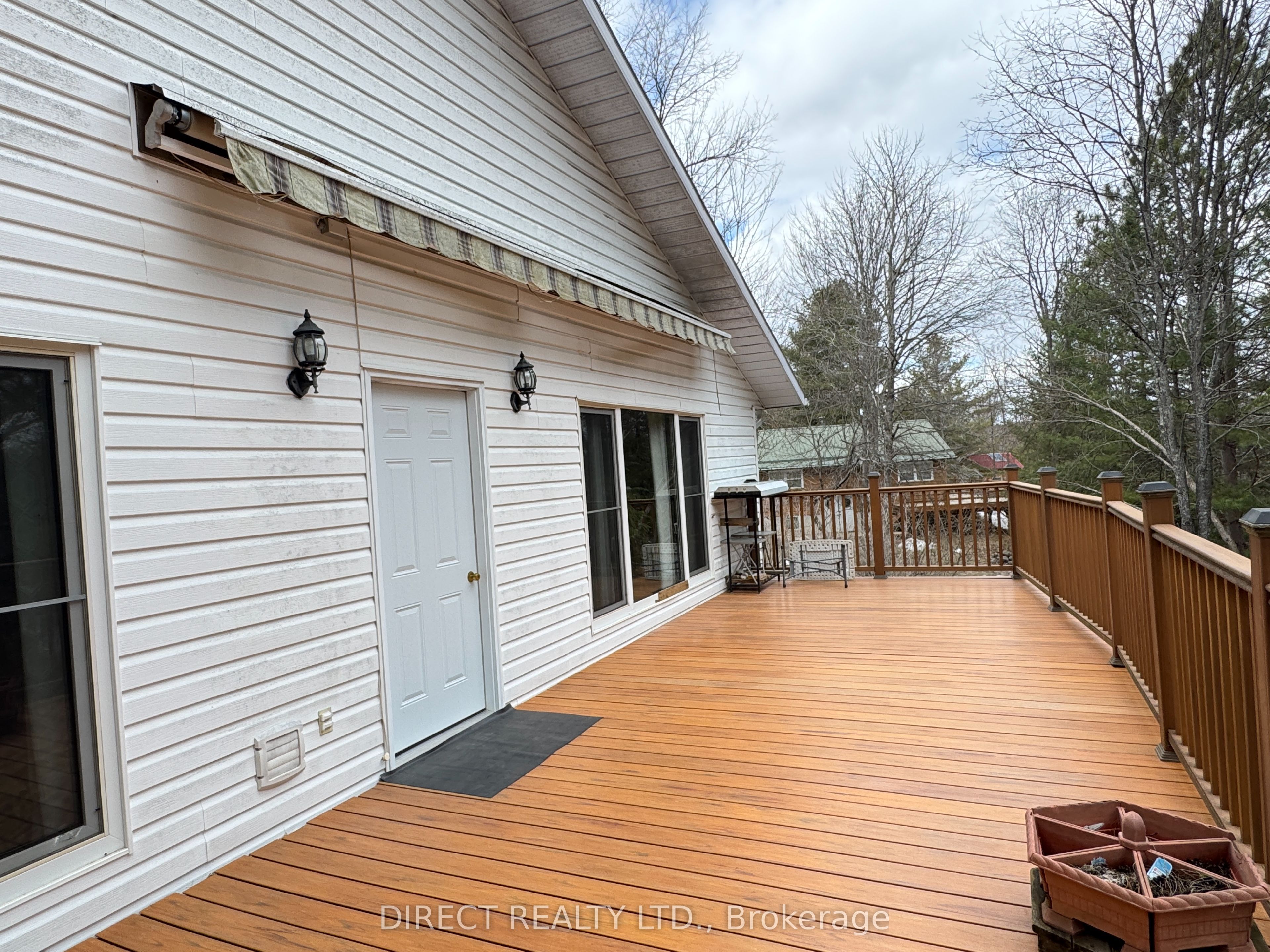 148 Skootamatta Lane Property Photo 6