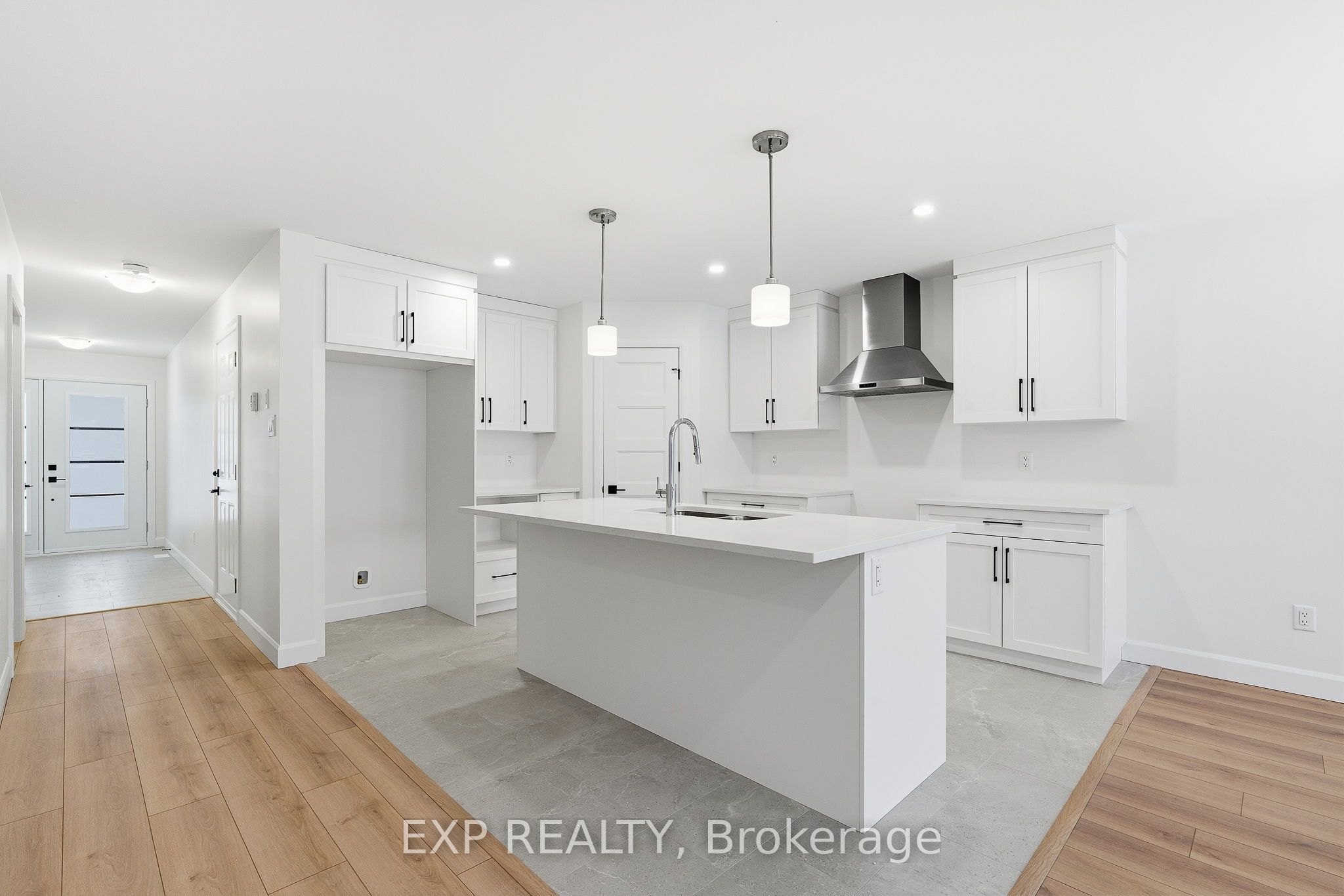 136 Elizabeth Street Street Property Photo 5
