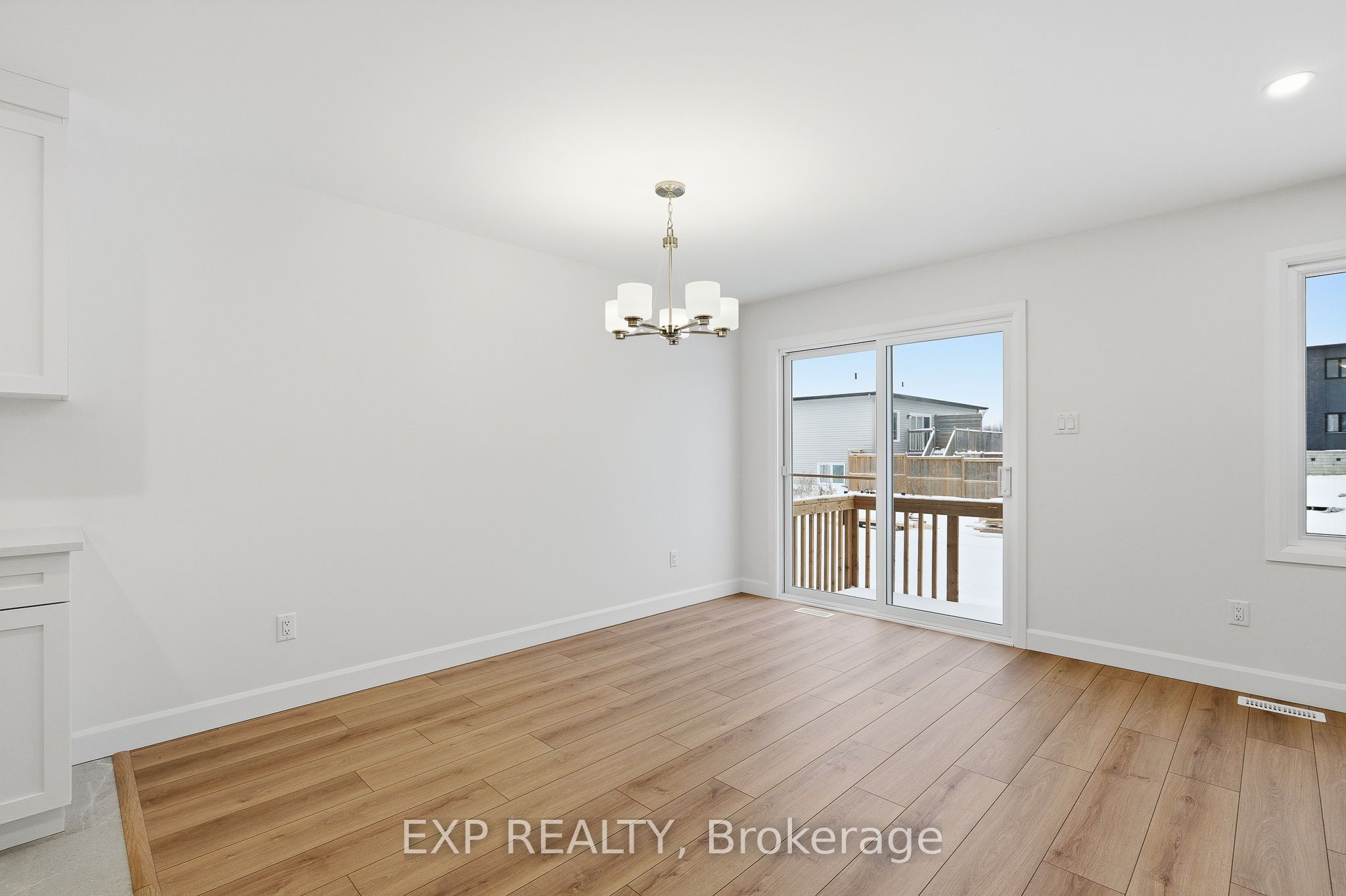 136 Elizabeth Street Street Property Photo 9