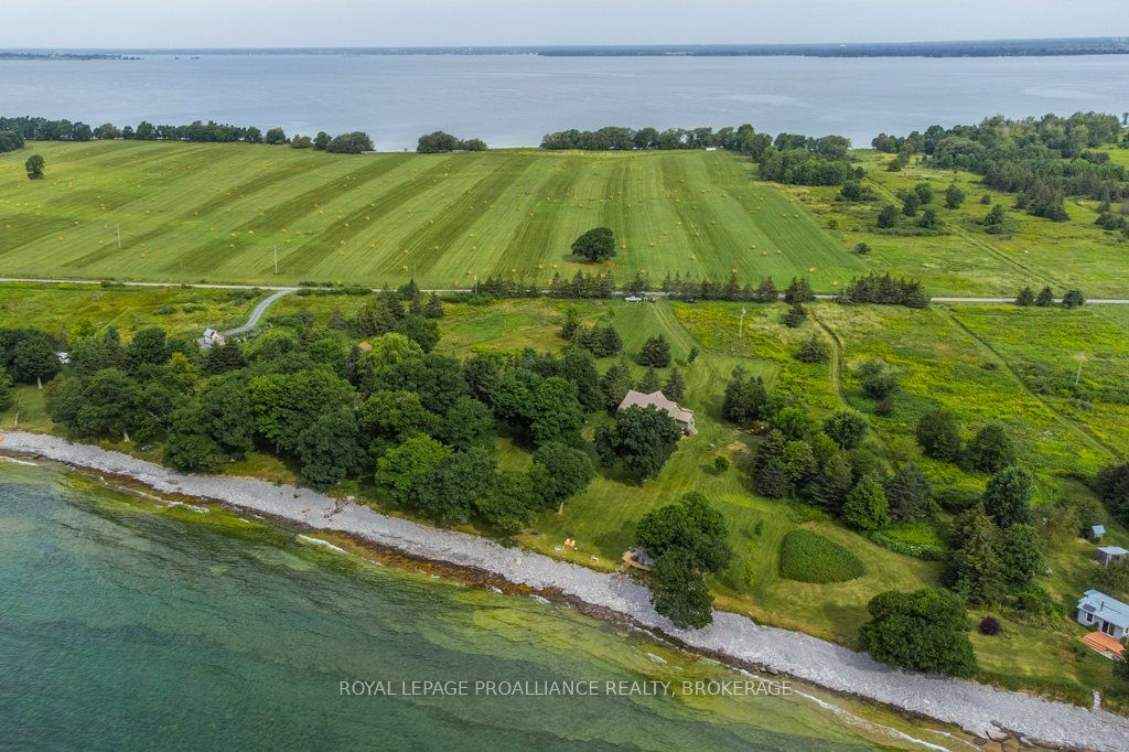 395 Nine Mile Point Road Property Photo 6