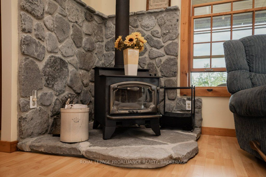 395 Nine Mile Point Road Property Photo 25