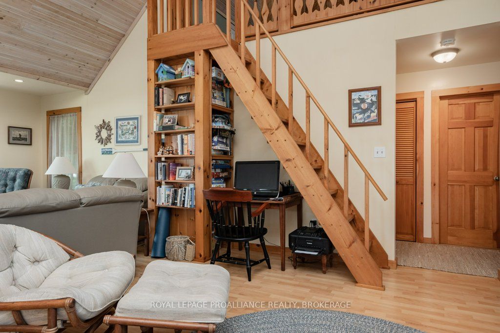 395 Nine Mile Point Road Property Photo 32