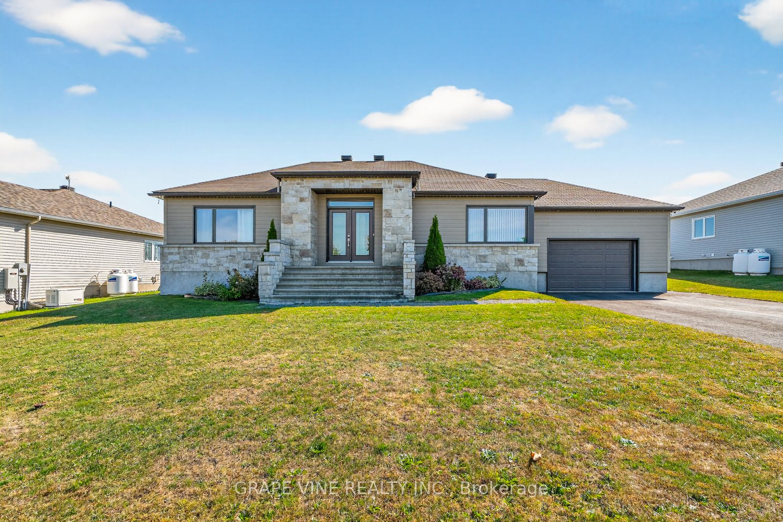 18 Calco Crescent Property Photo 1