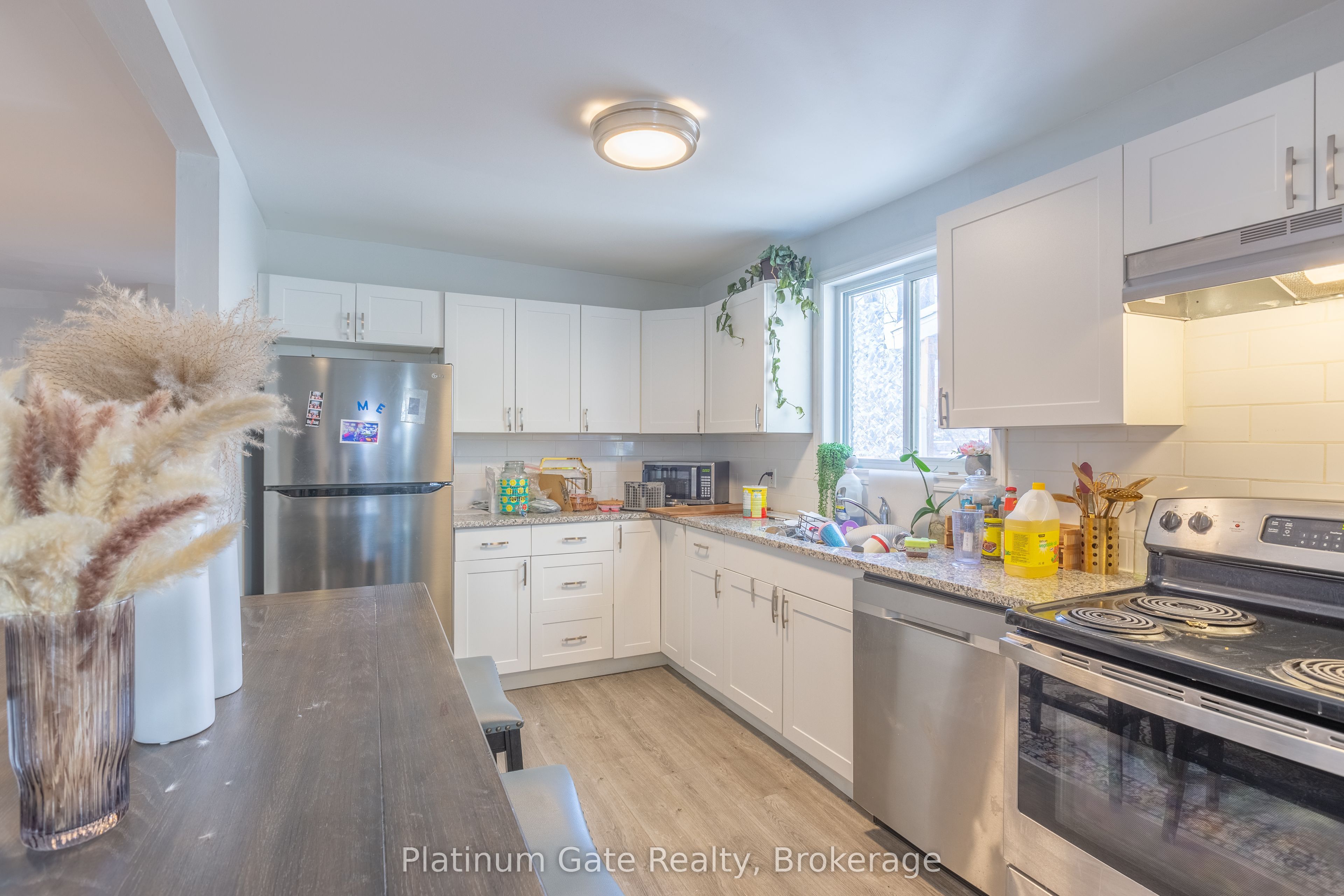 1036-40 Gladstone Avenue Property Photo 11