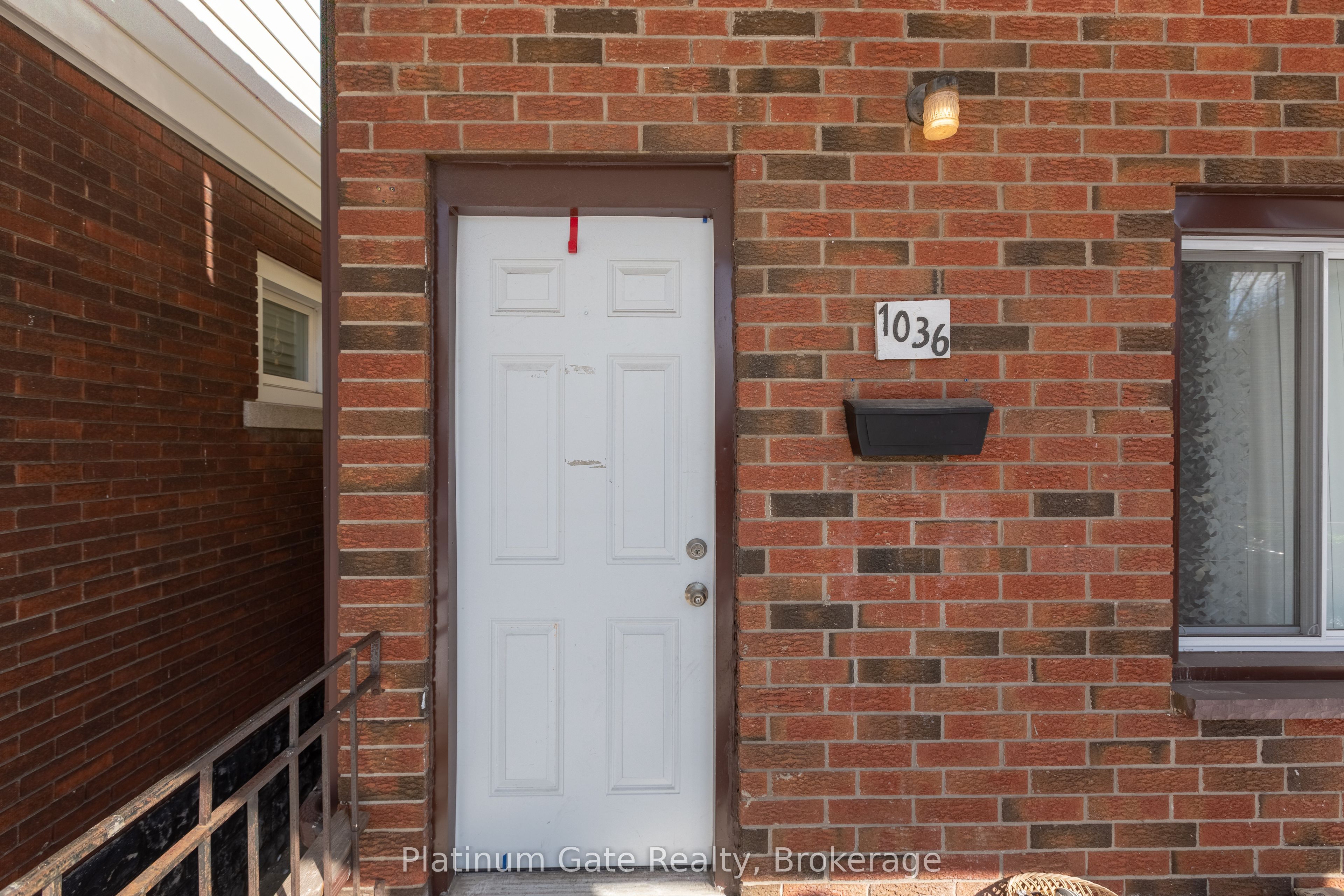 1036-40 Gladstone Avenue Property Photo 14
