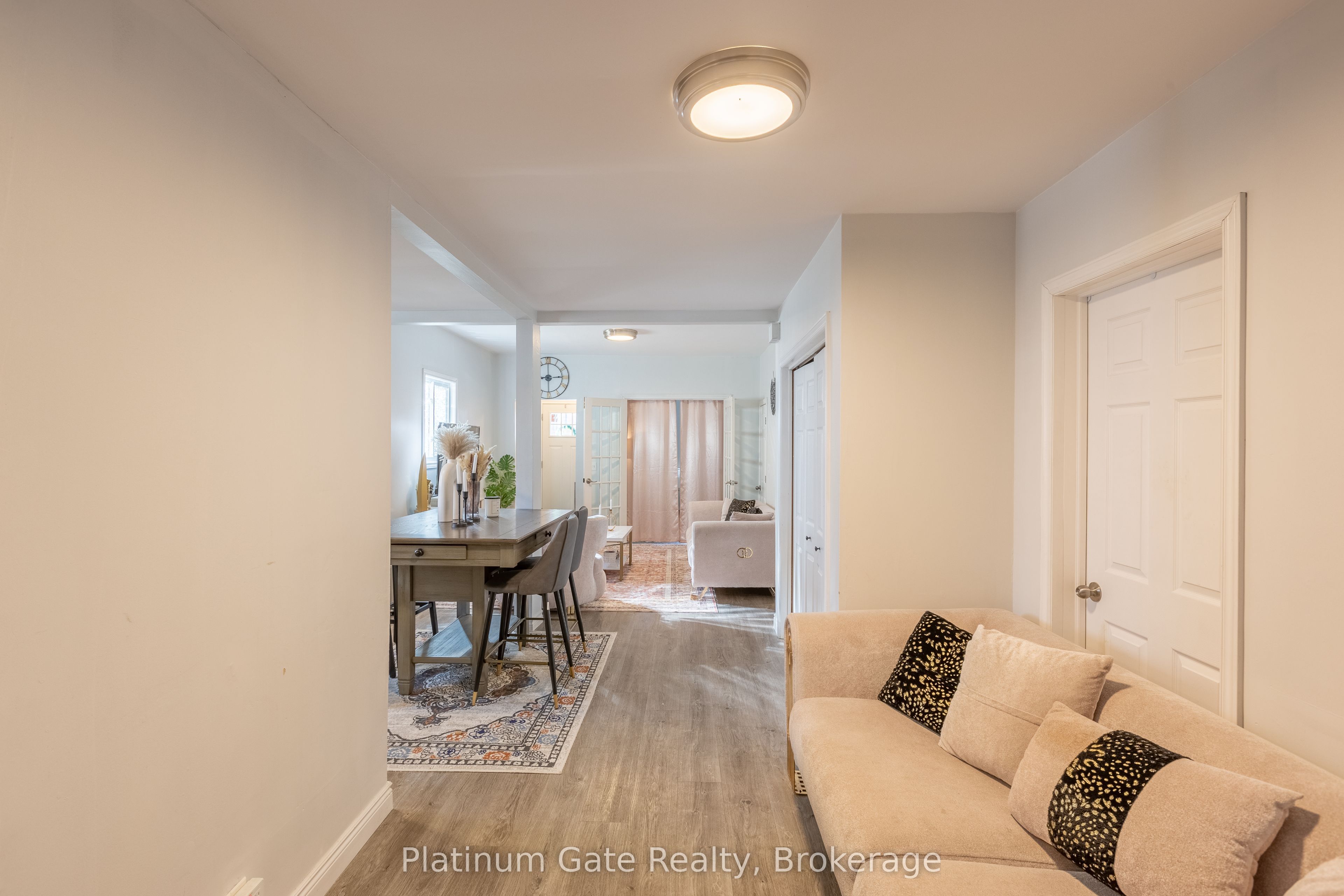 1036-40 Gladstone Avenue Property Photo 19