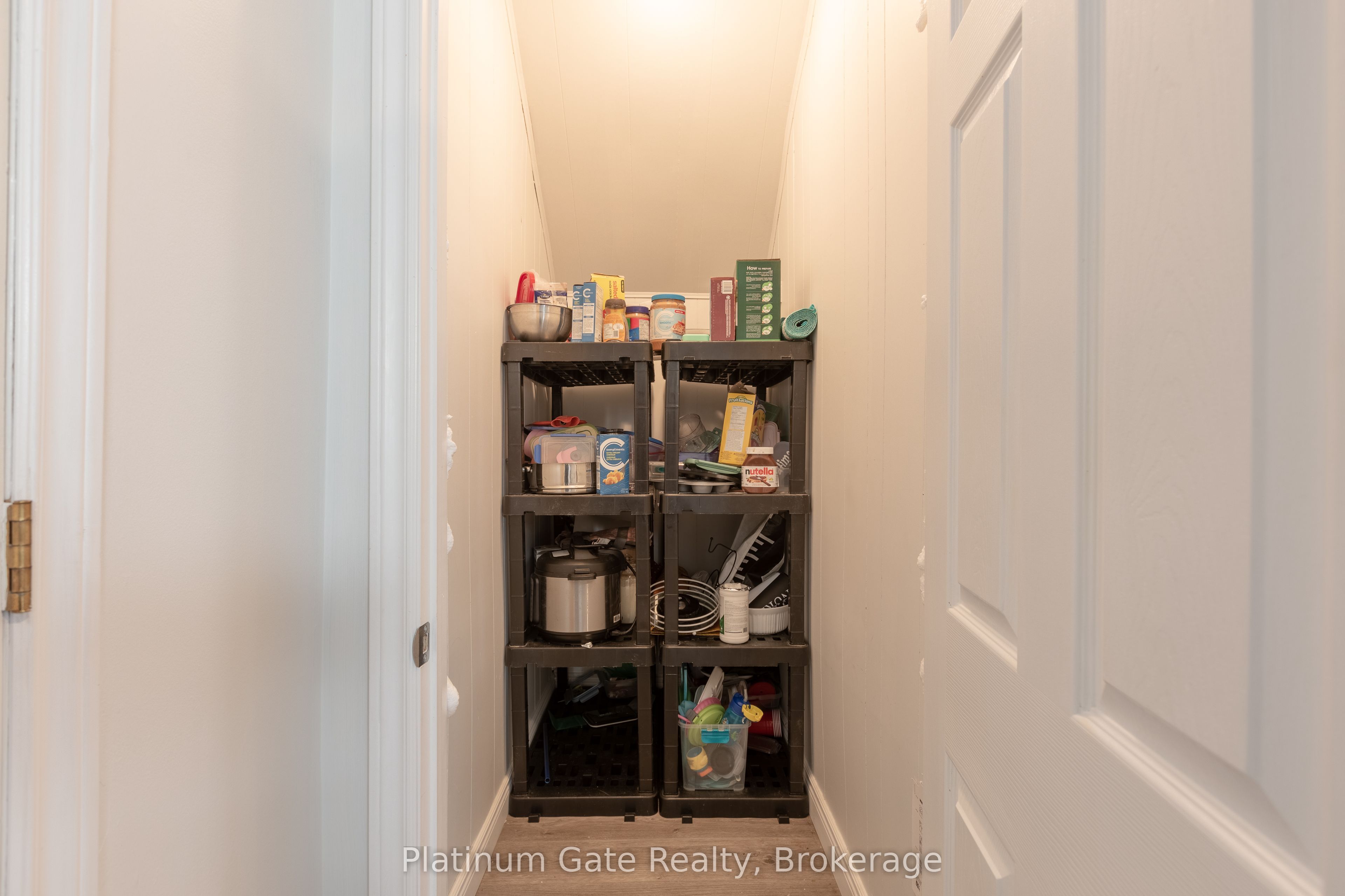 1036-40 Gladstone Avenue Property Photo 27