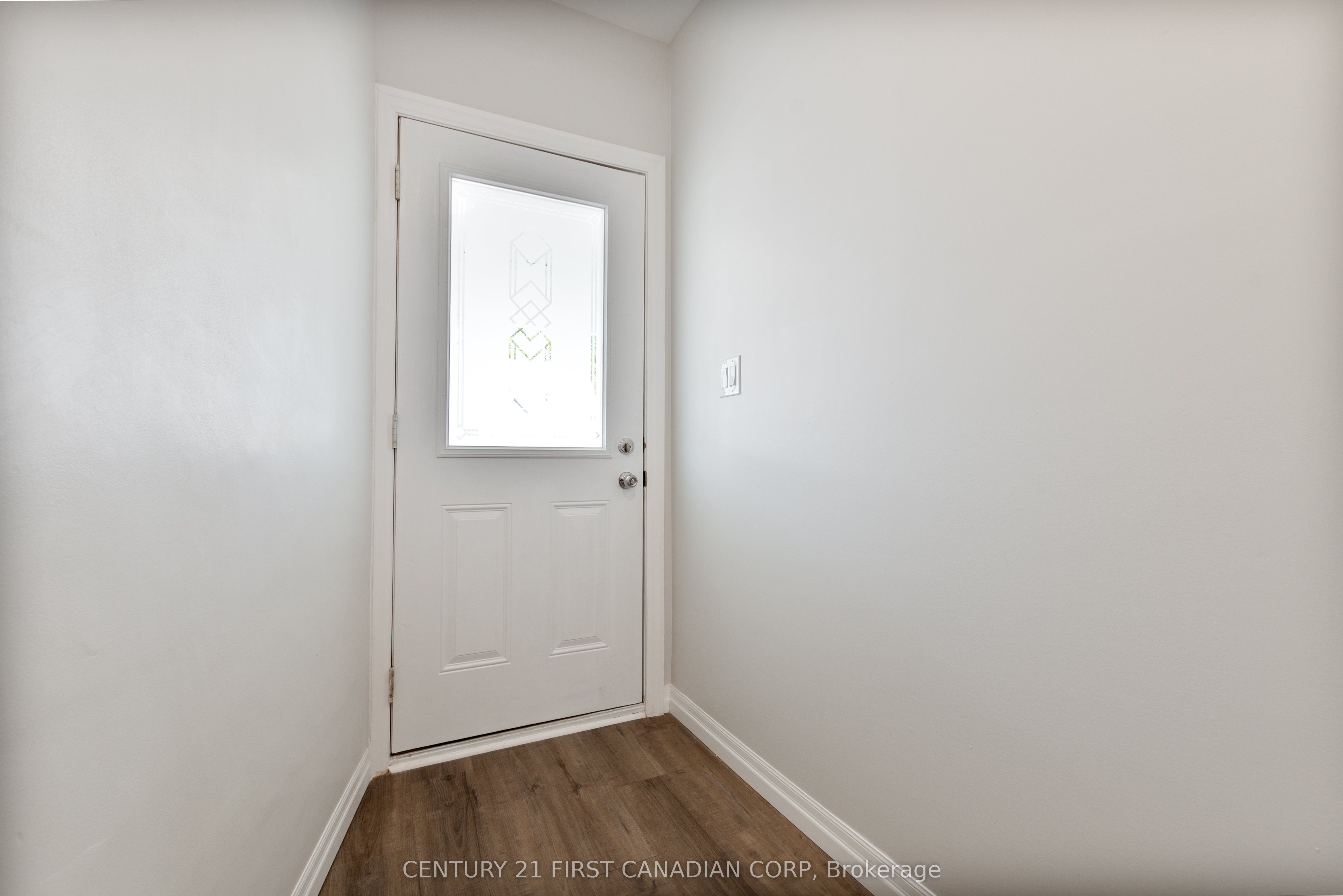 35 Inkerman Street Main Property Photo 3