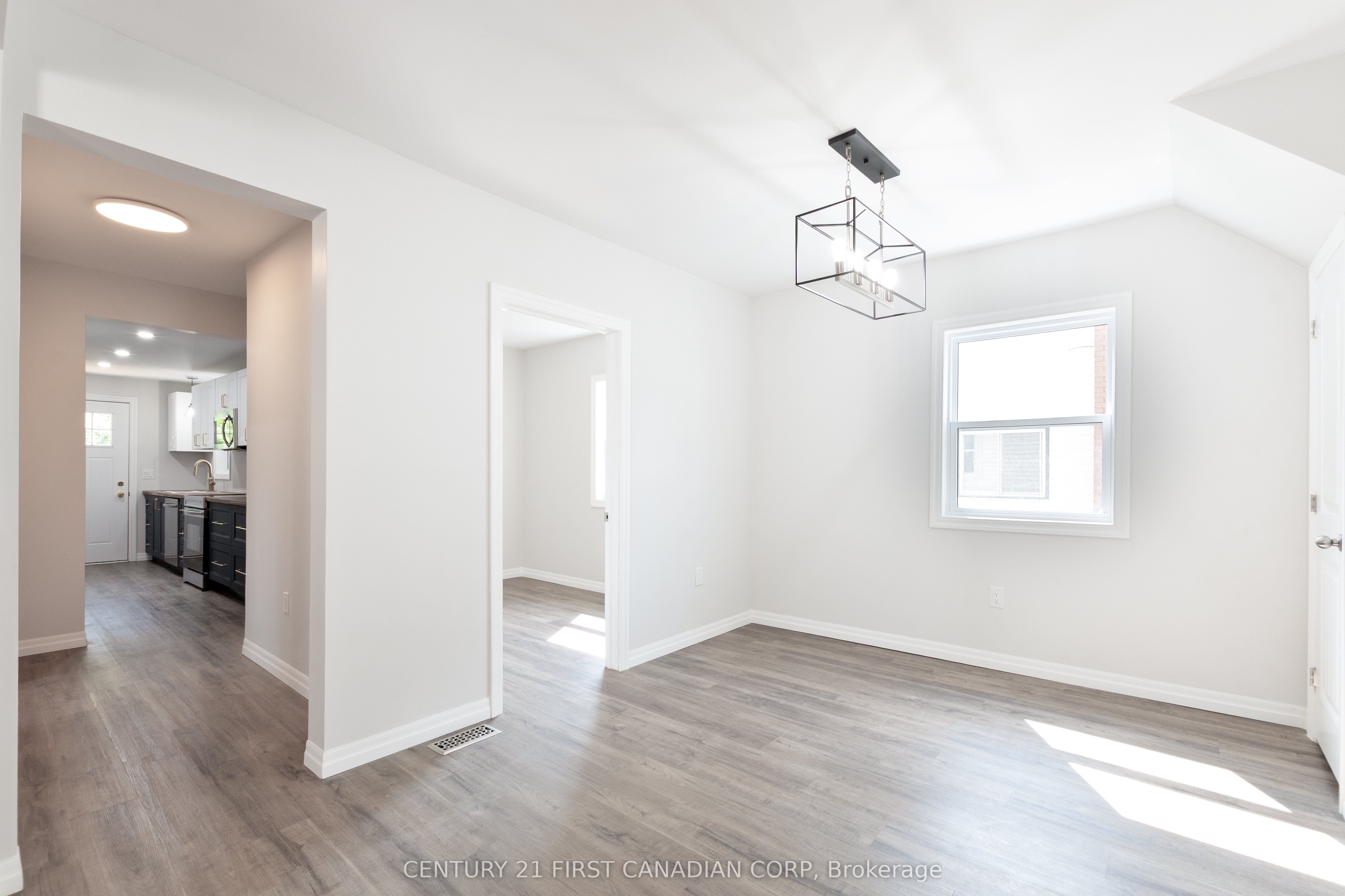 35 Inkerman Street Main Property Photo 5