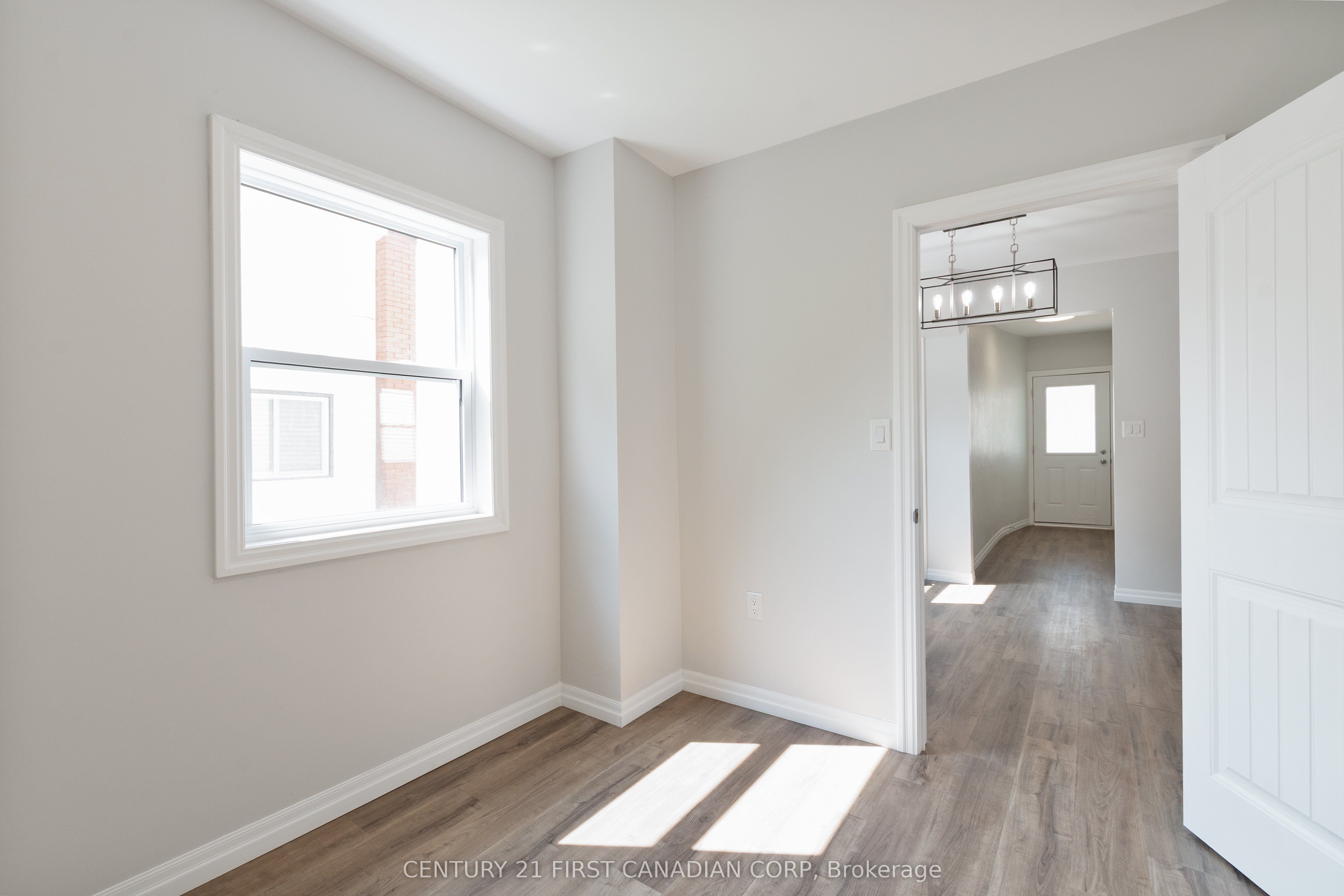 35 Inkerman Street Main Property Photo 11