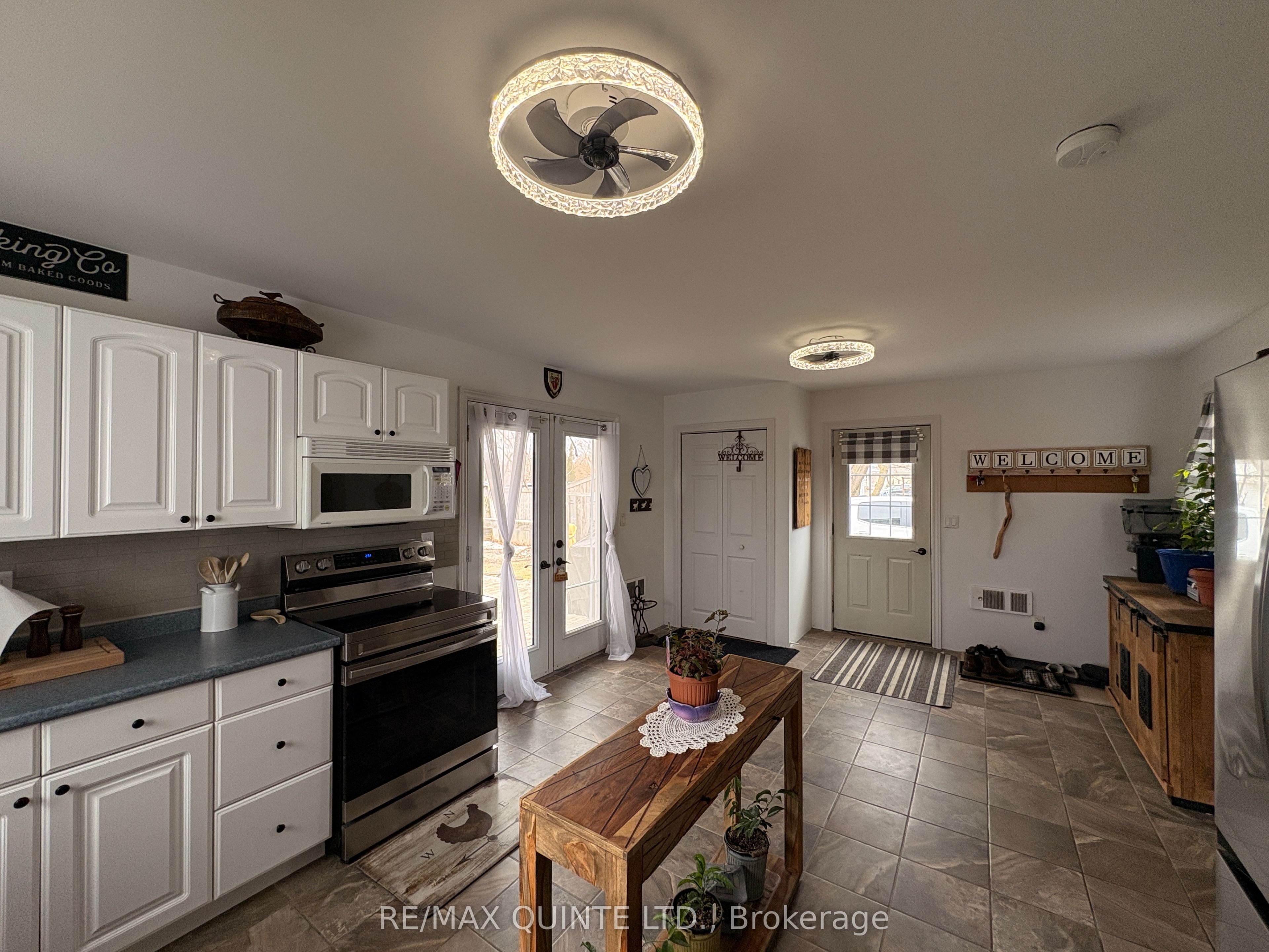 1330 Rapids Road Property Photo 10