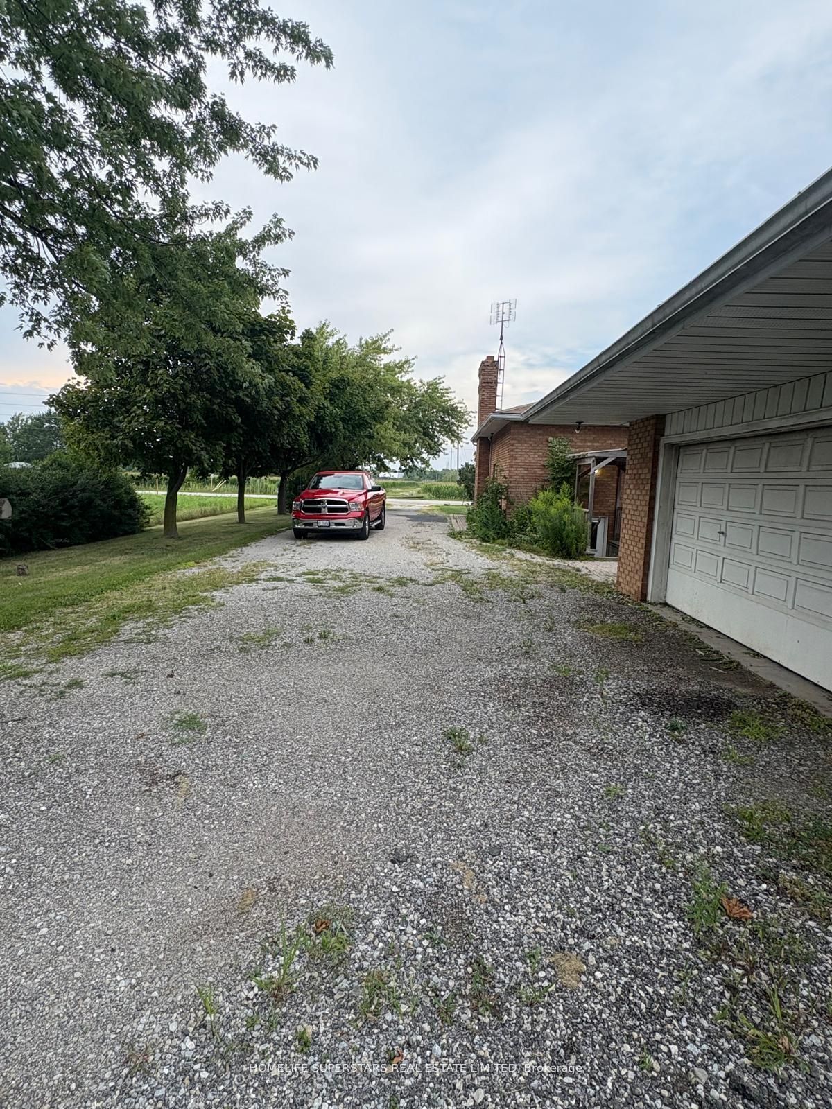 241 County Rd 42 Property Photo 2