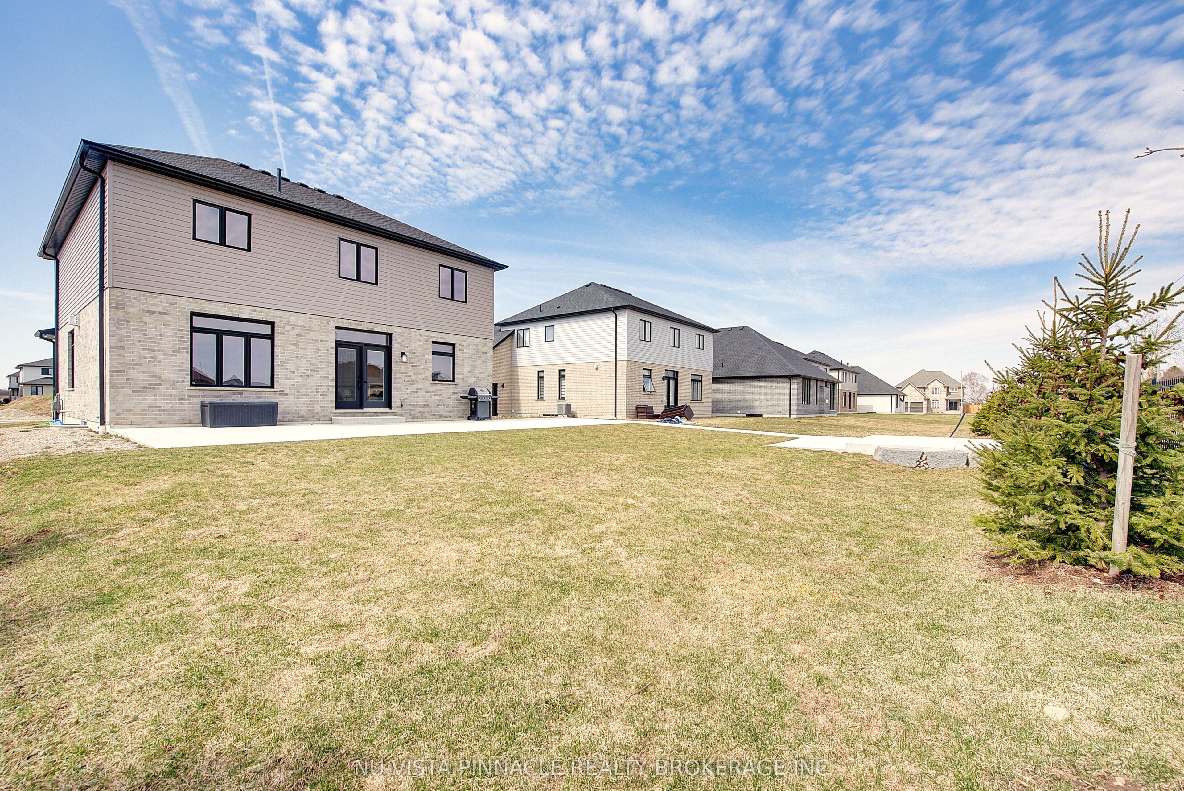 24 Kelly Drive Property Photo 35