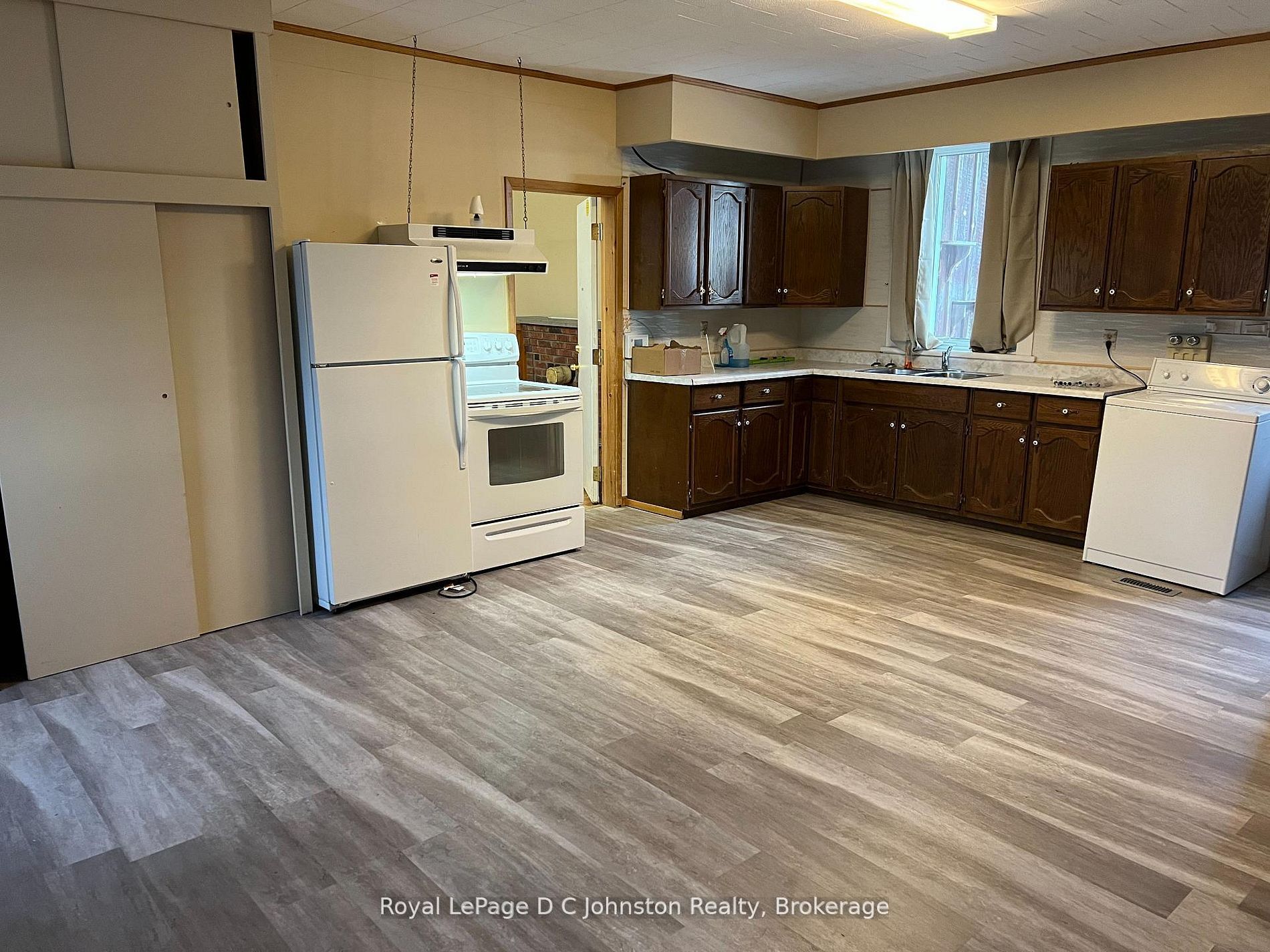 3643 21 Highway Property Photo 9