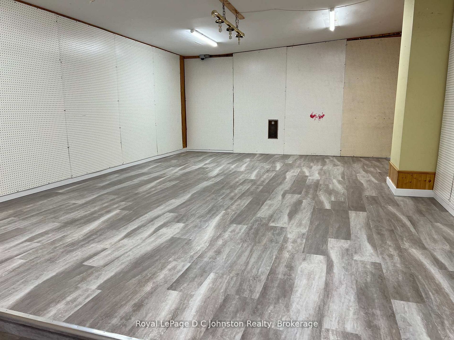 3643 21 Highway Property Photo 15
