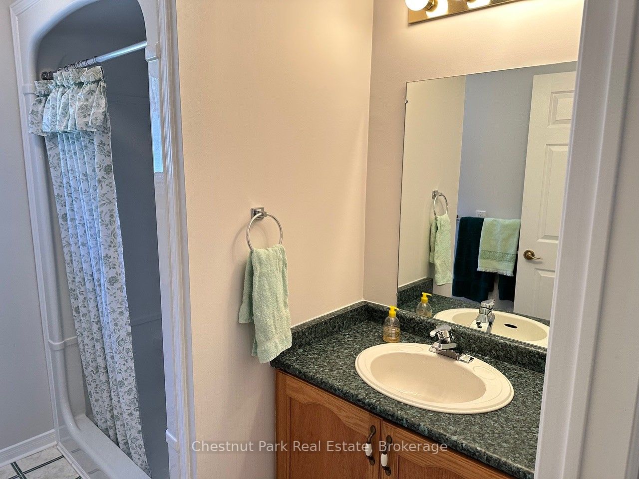 45 Pine Ridge Gate E Property Photo 13