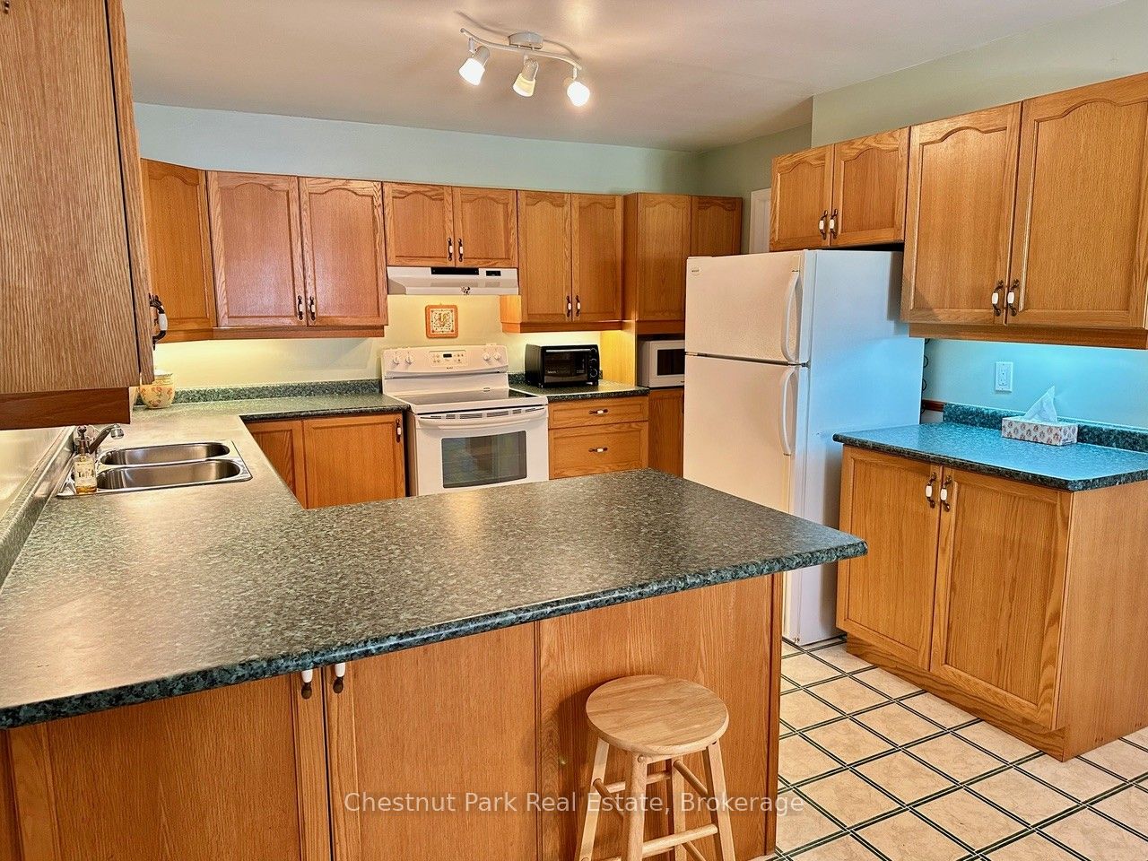 45 Pine Ridge Gate E Property Photo 16