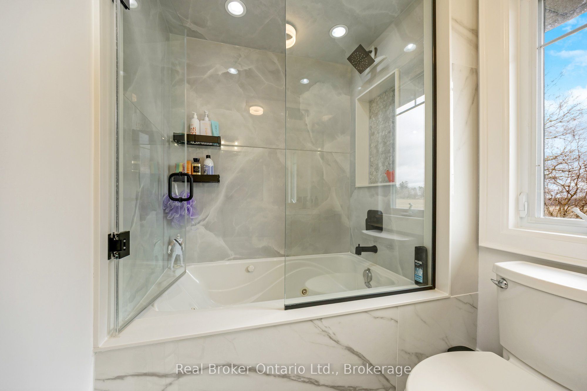 5938 Trafalgar Road Property Photo 30