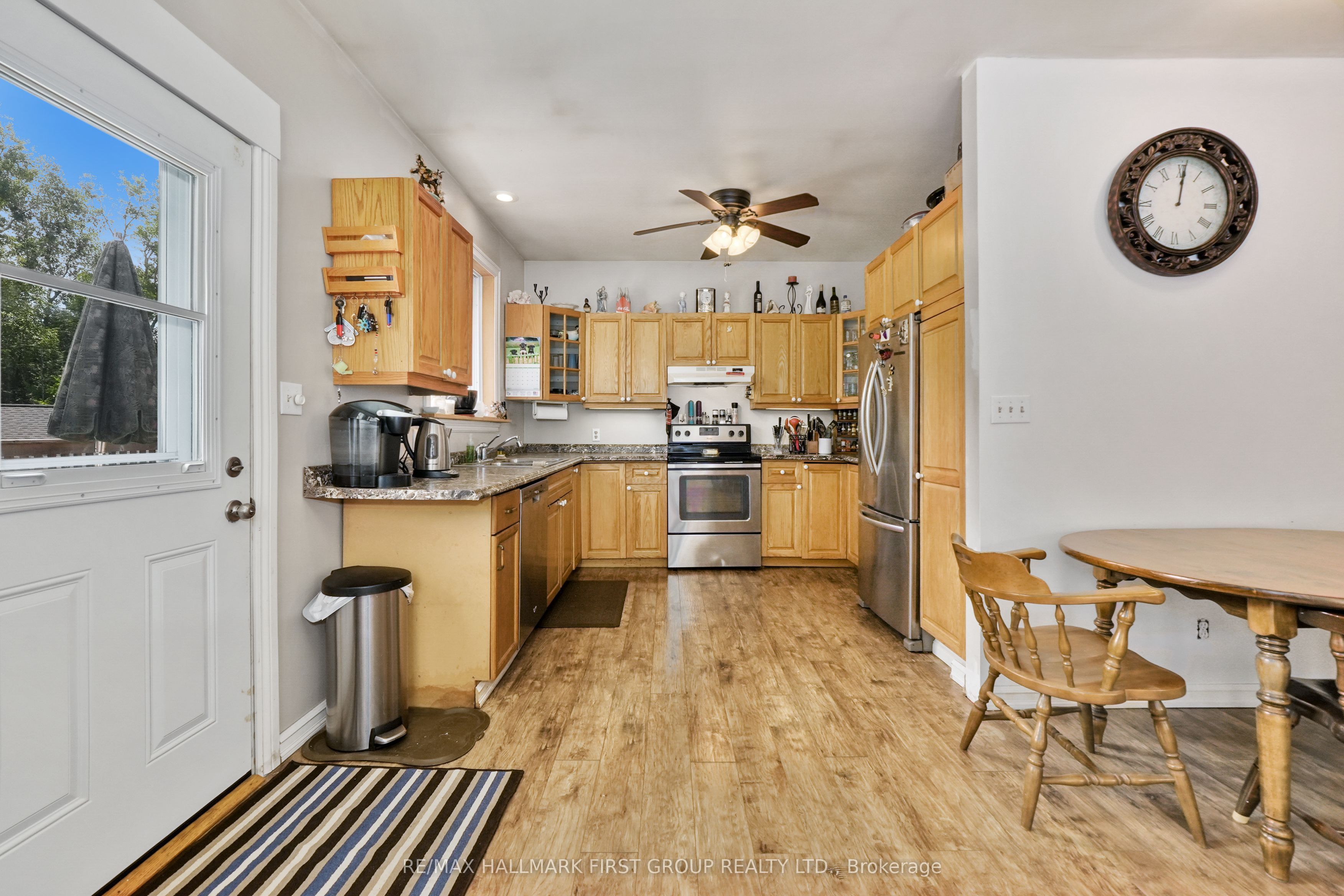 10906 1st Line Road Property Photo 12