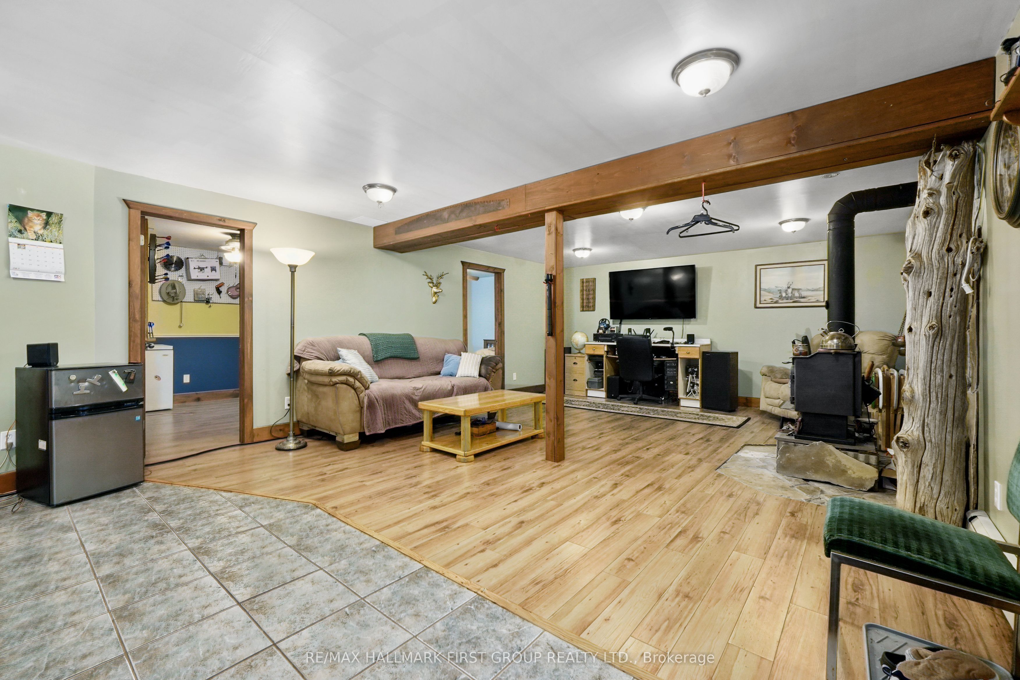 10906 1st Line Road Property Photo 26