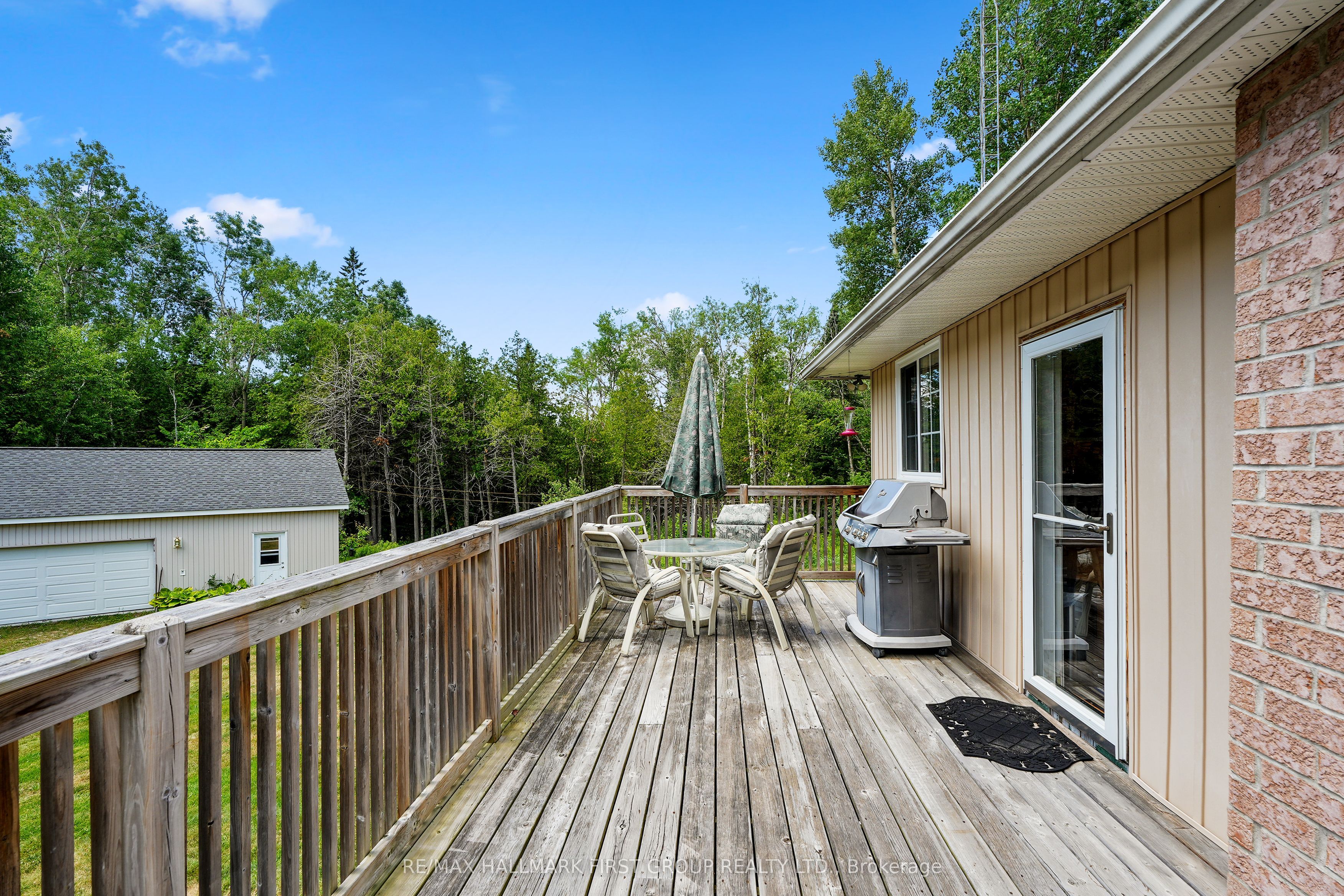 10906 1st Line Road Property Photo 34
