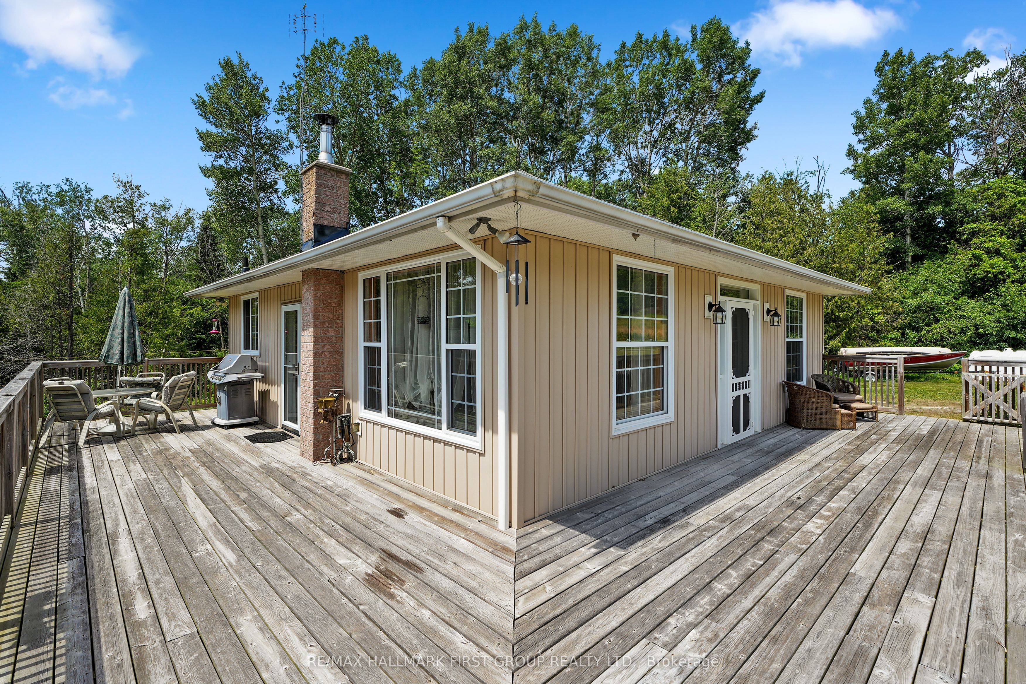 10906 1st Line Road Property Photo 35