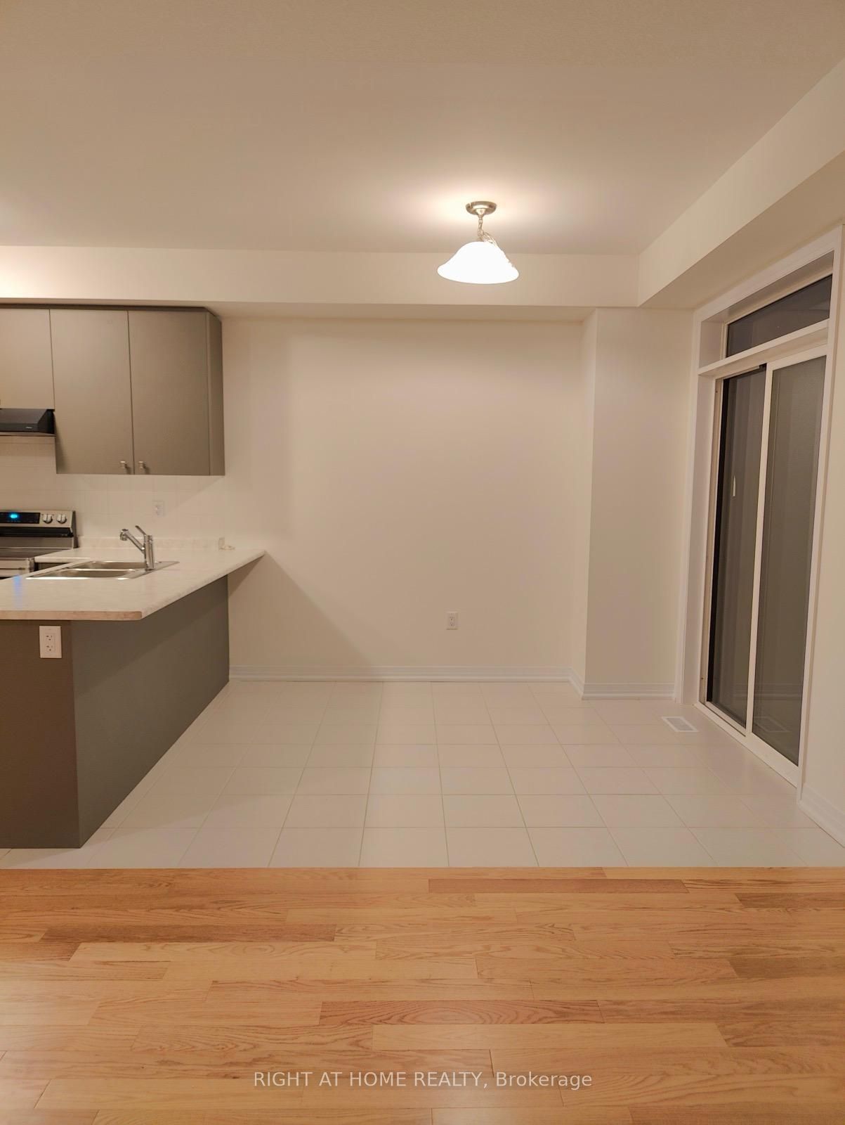 115 Brighton Lane Property Photo 3