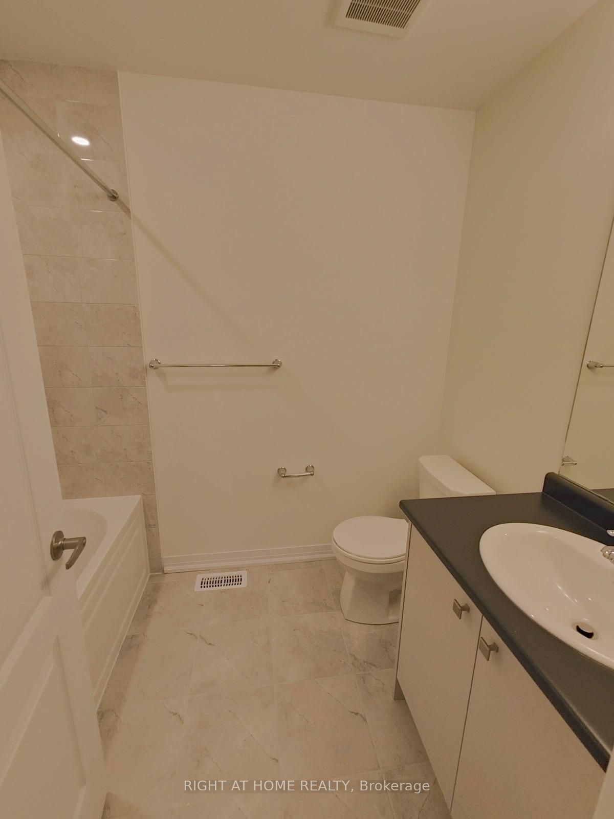 115 Brighton Lane Property Photo 11