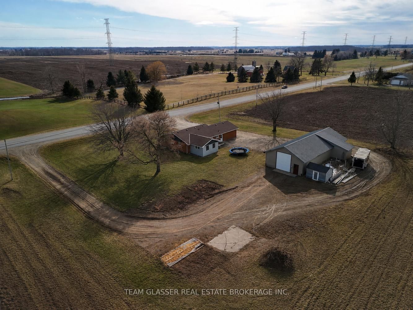 49728 Lyons Line Road Property Photo 1