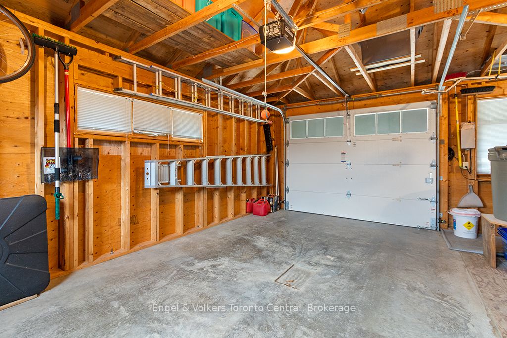 54 William Street Property Photo 29