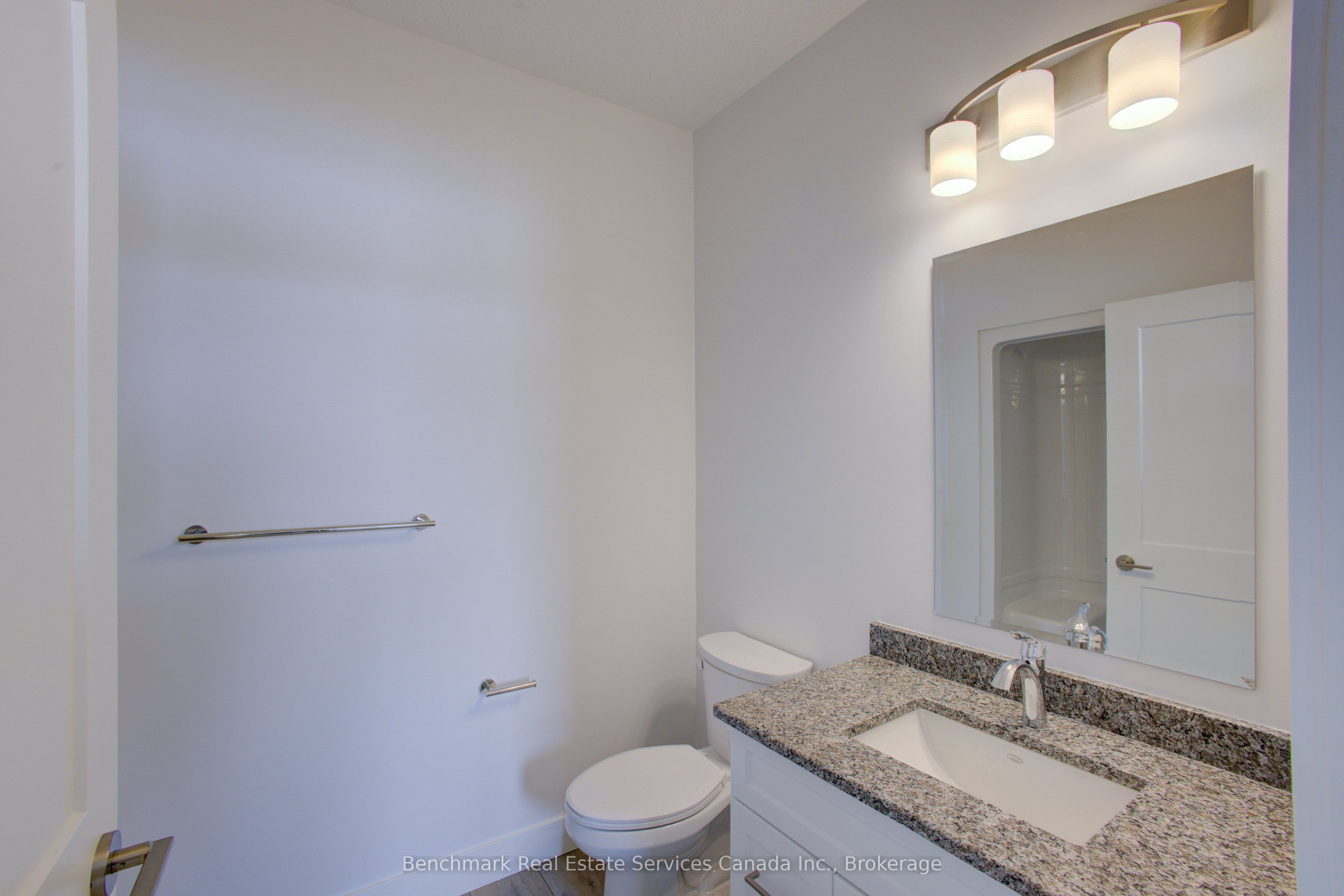 60 Cavalier Crescent Property Photo 10