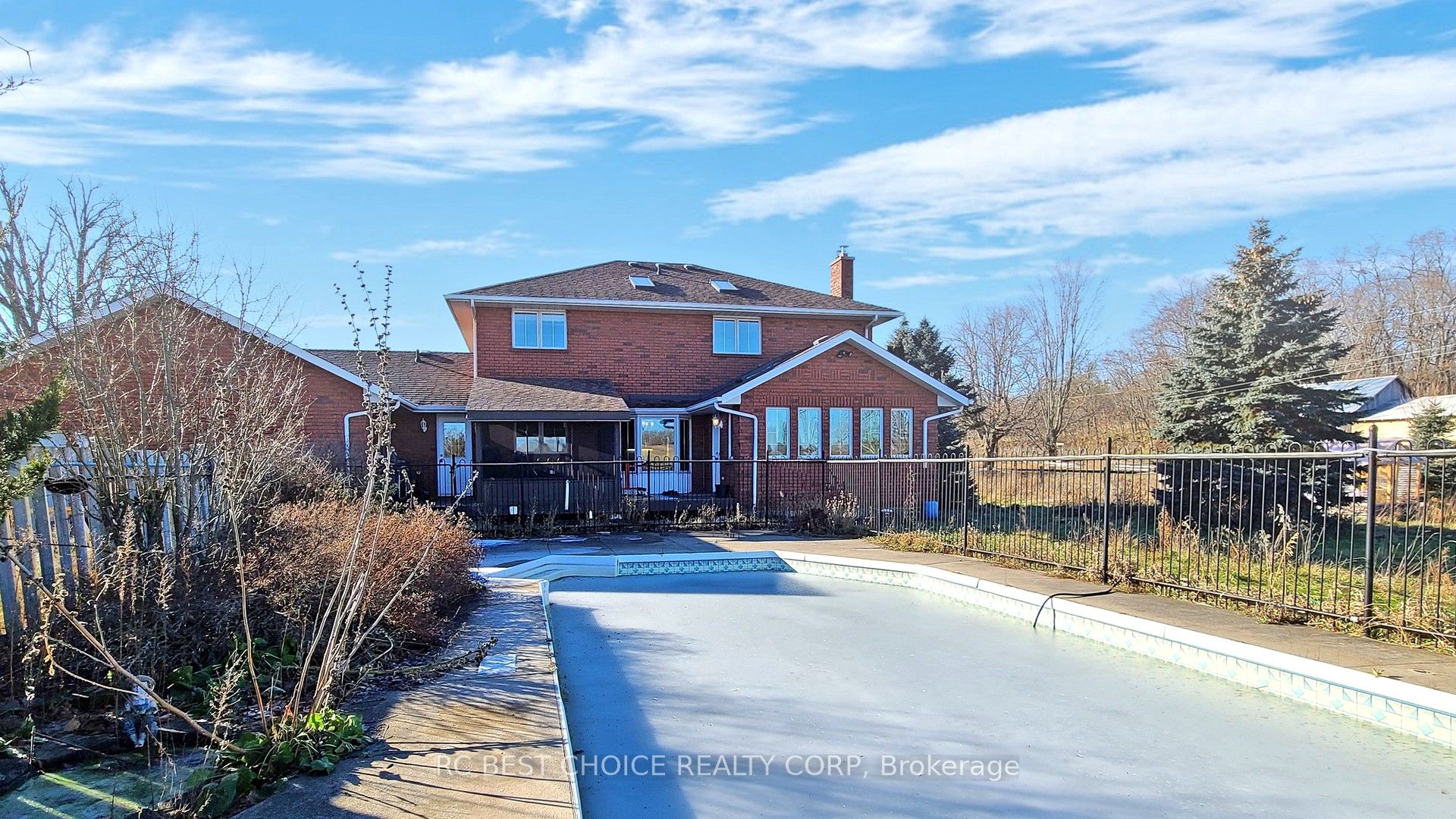 571 Hickory Beach Road Property Photo 3