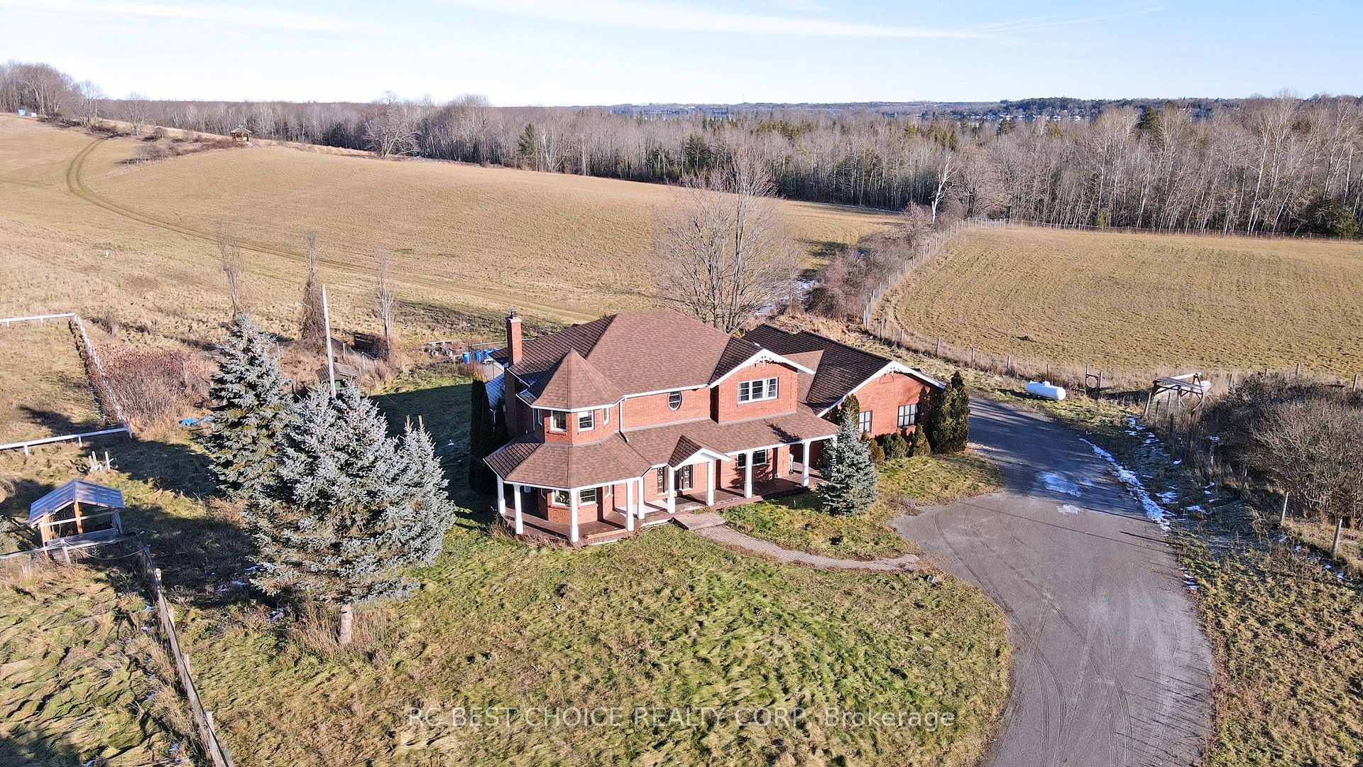 571 Hickory Beach Road Property Photo 4