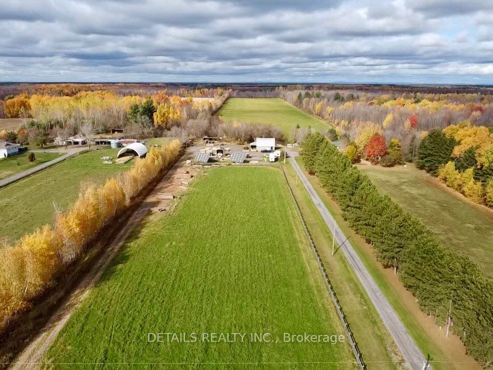 678 Rte 400 E Route Property Photo 2