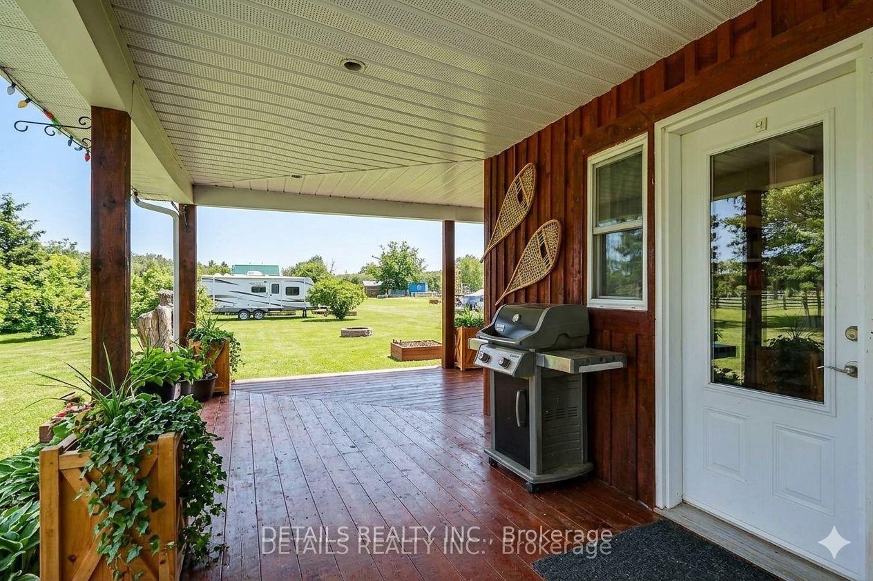 678 Rte 400 E Route Property Photo 6